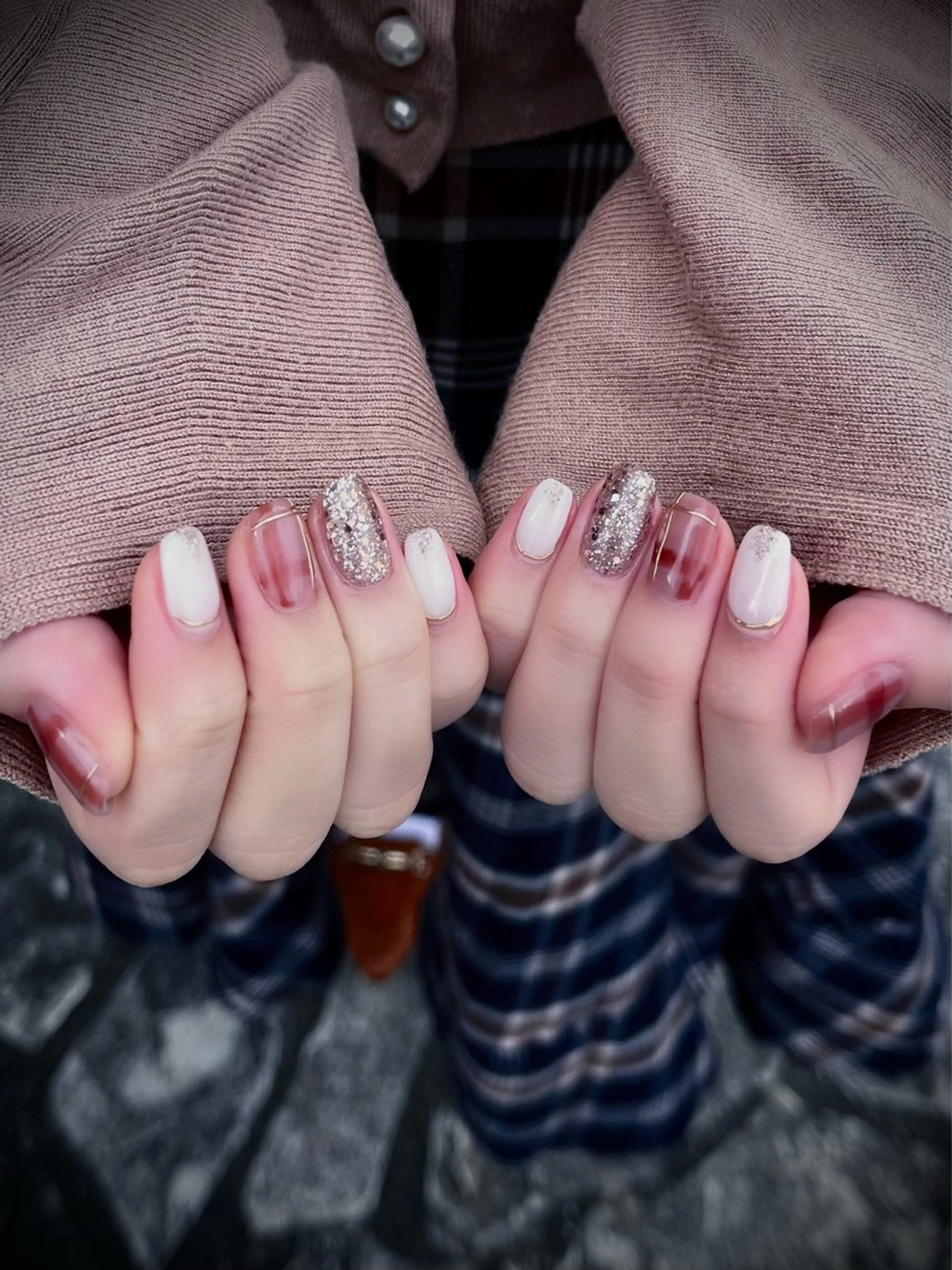 ネイル キラキラネイル マグネットネイル ワンカラーネイル スカルプネイル ワンホンネイル nine.🦋 YUKOのネイルデザイン