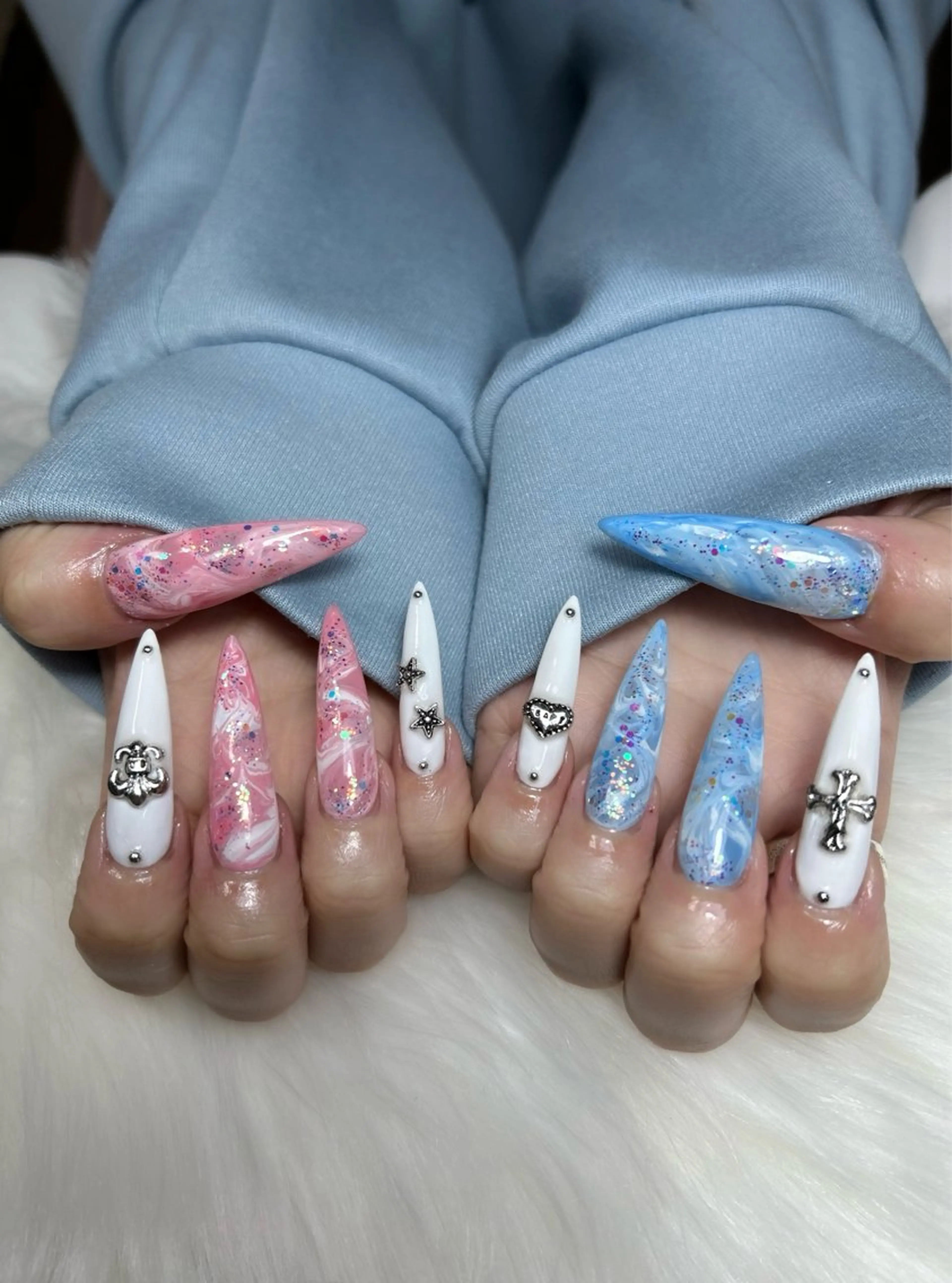 ネイル アートネイル オーロラネイル チークネイル 長さ出し フットネイル Chan nailsのネイルデザイン