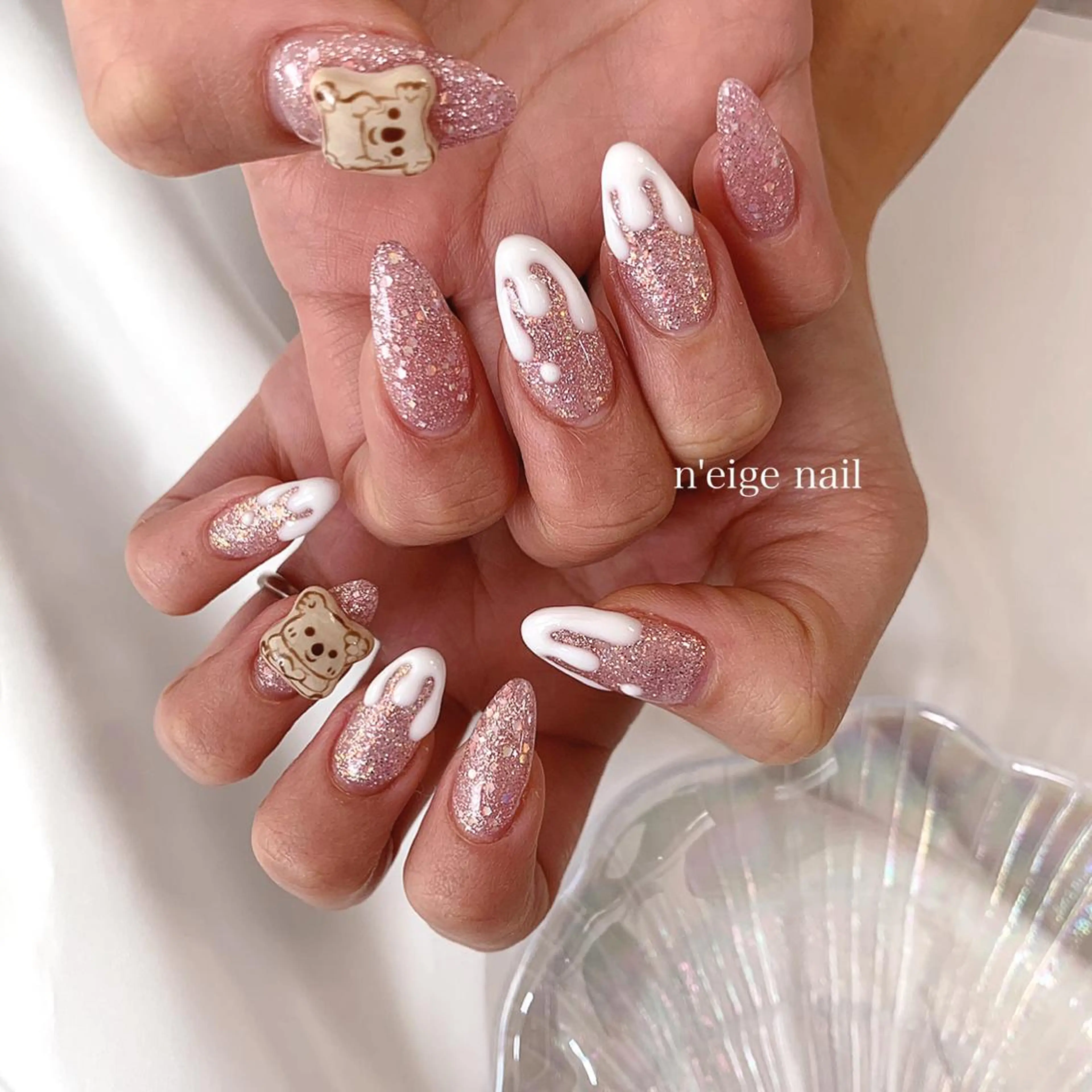 ネイル アートネイル ハート キラキラネイル 韓国ネイル ニュアンスネイル n'eige nail所属・大谷 綾香のネイルデザイン