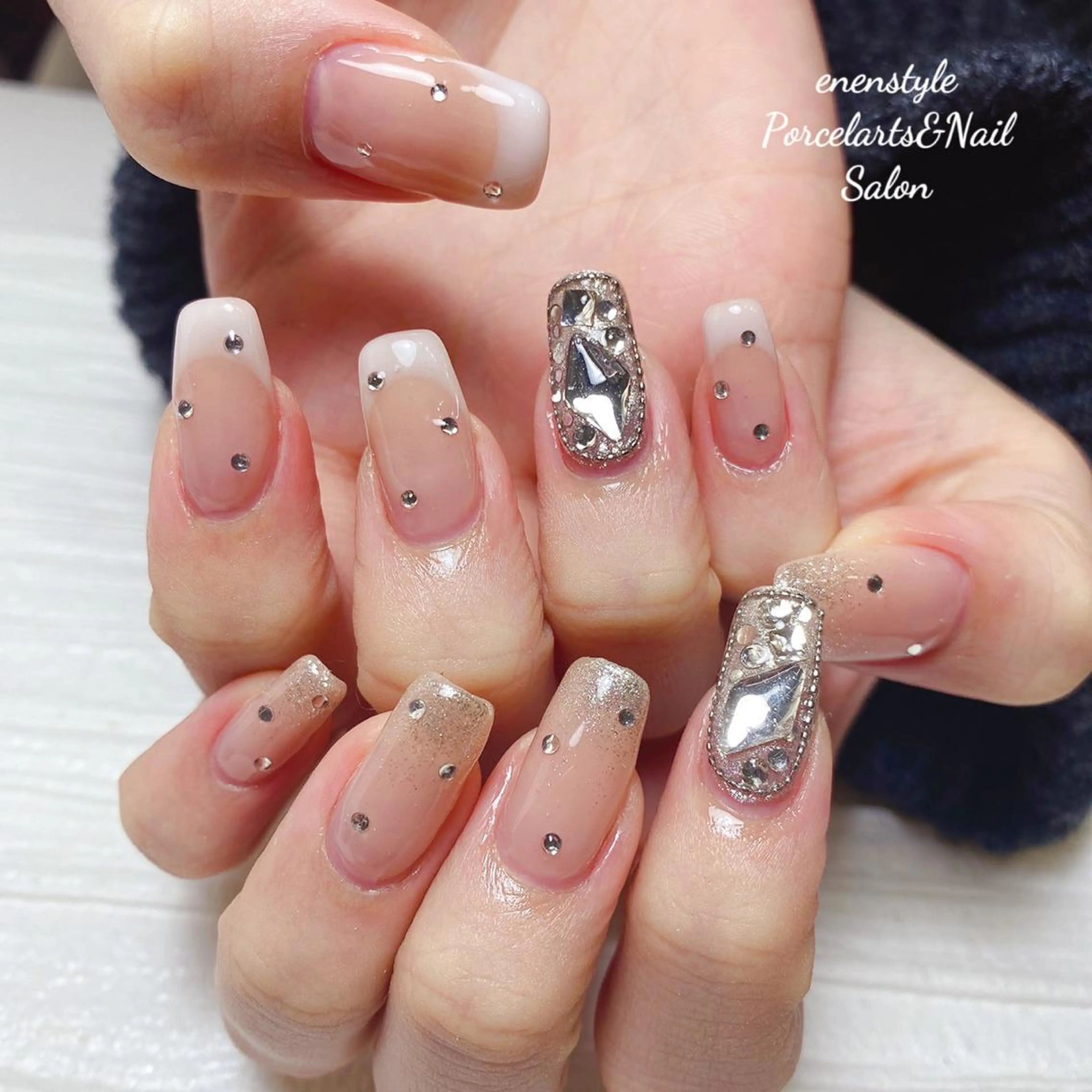 ミディアム ネイル 👑enen style👑のネイルデザイン