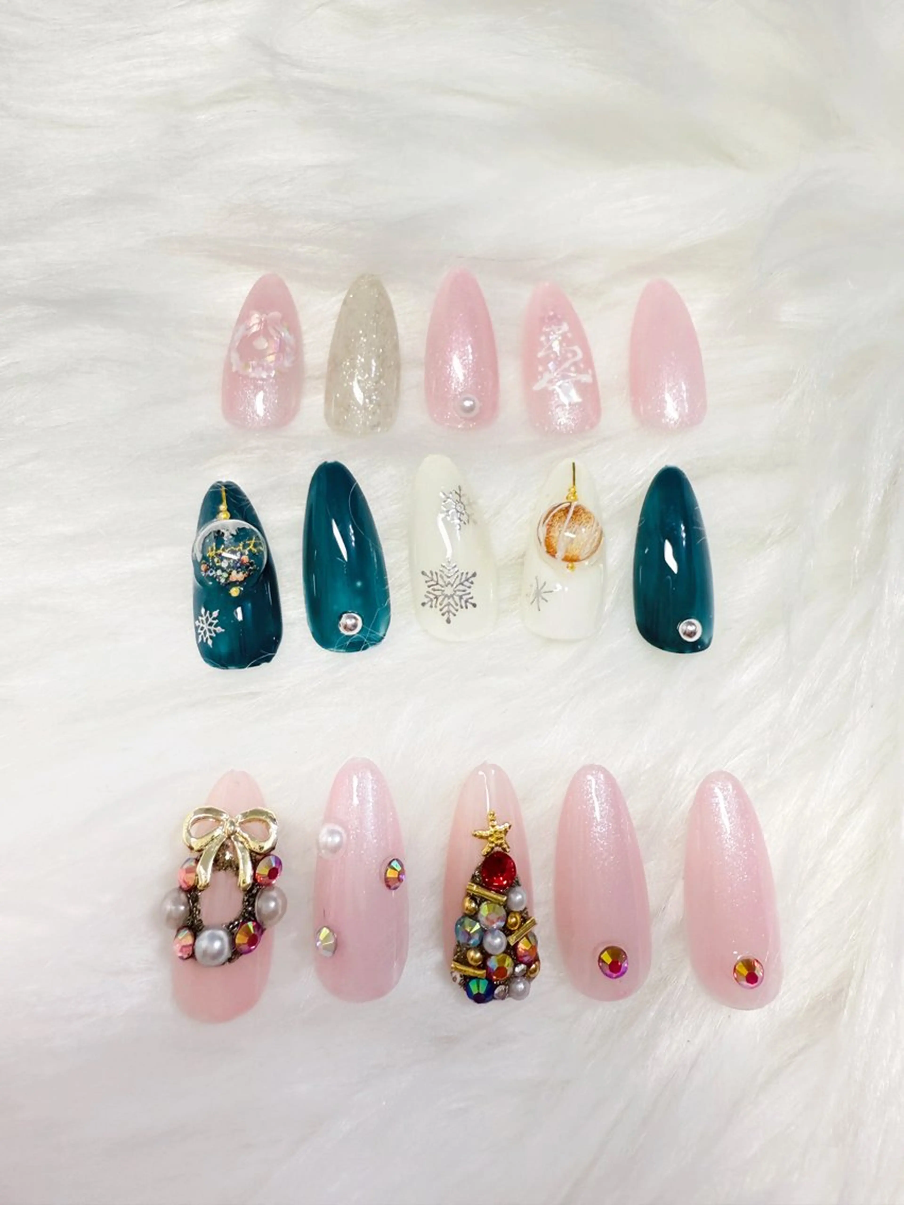 ネイル ゴールド シルバー 冬ネイル クリスマス Luxy YUKIのネイルデザイン