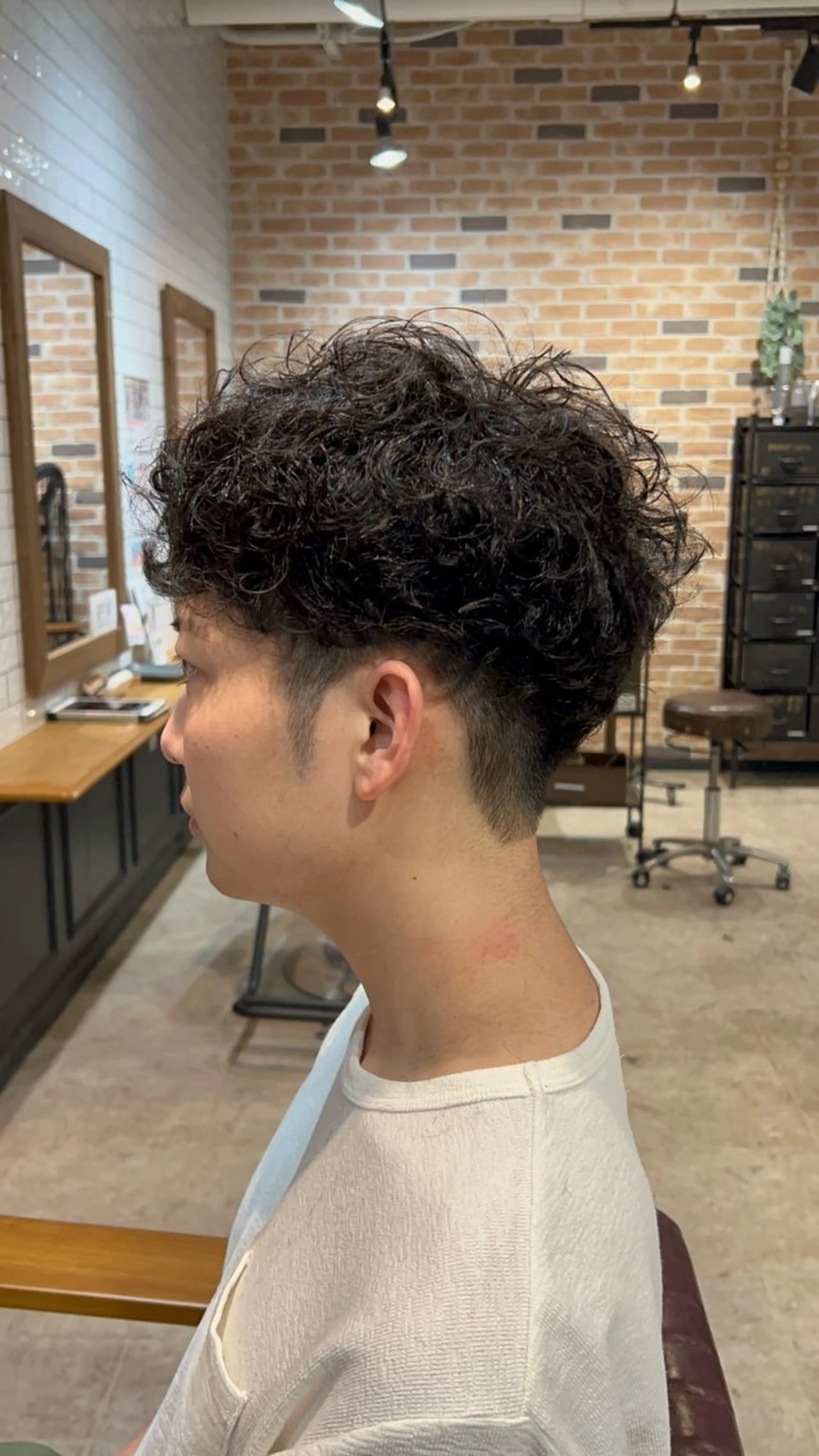 メンズ マッシュ メンズパーマ プードルパーマ プードルパーマ 三宅 涼馬のヘアスタイル