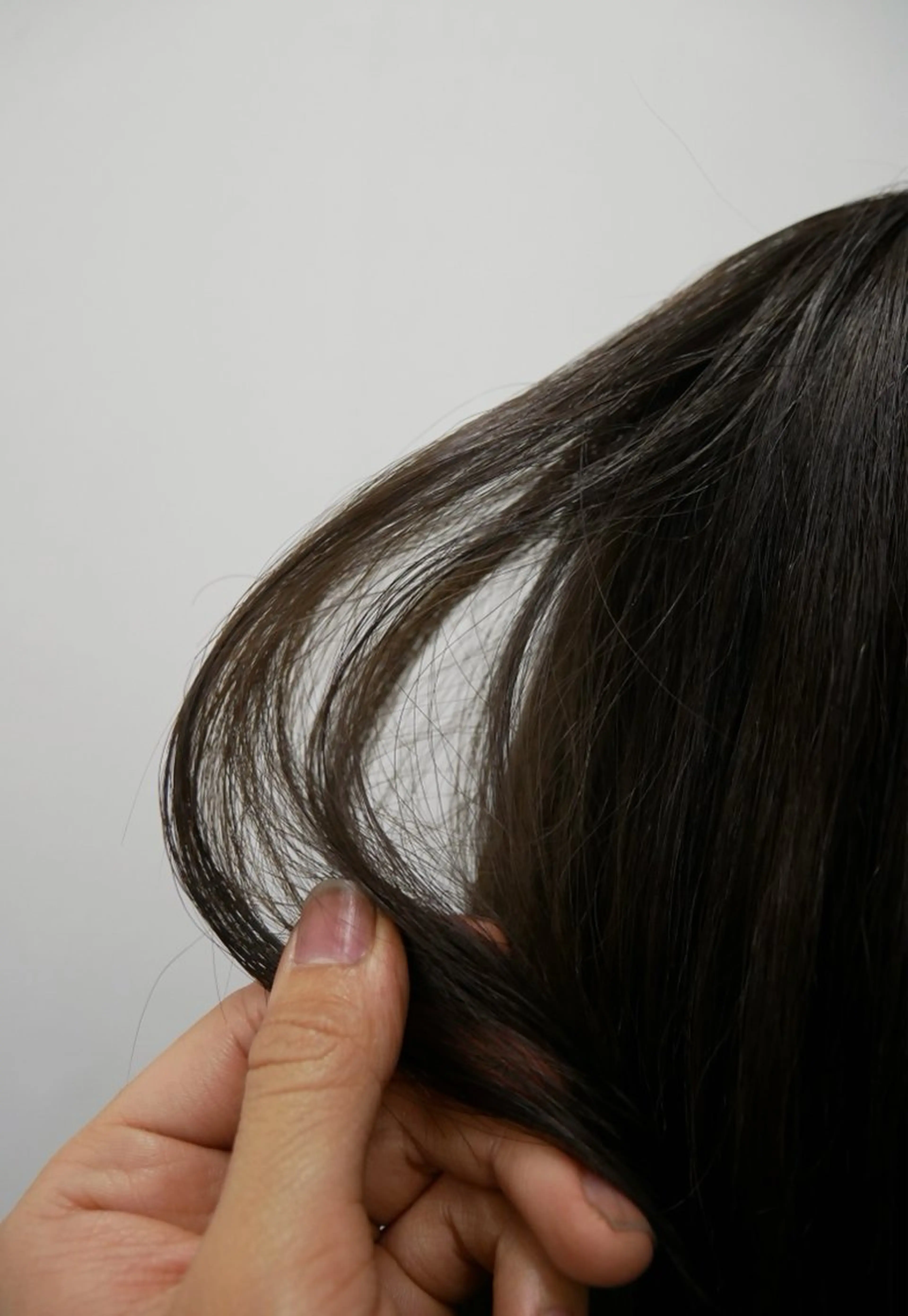 セミロング カラー ブラウンカラー モリ ナツルのヘアスタイル