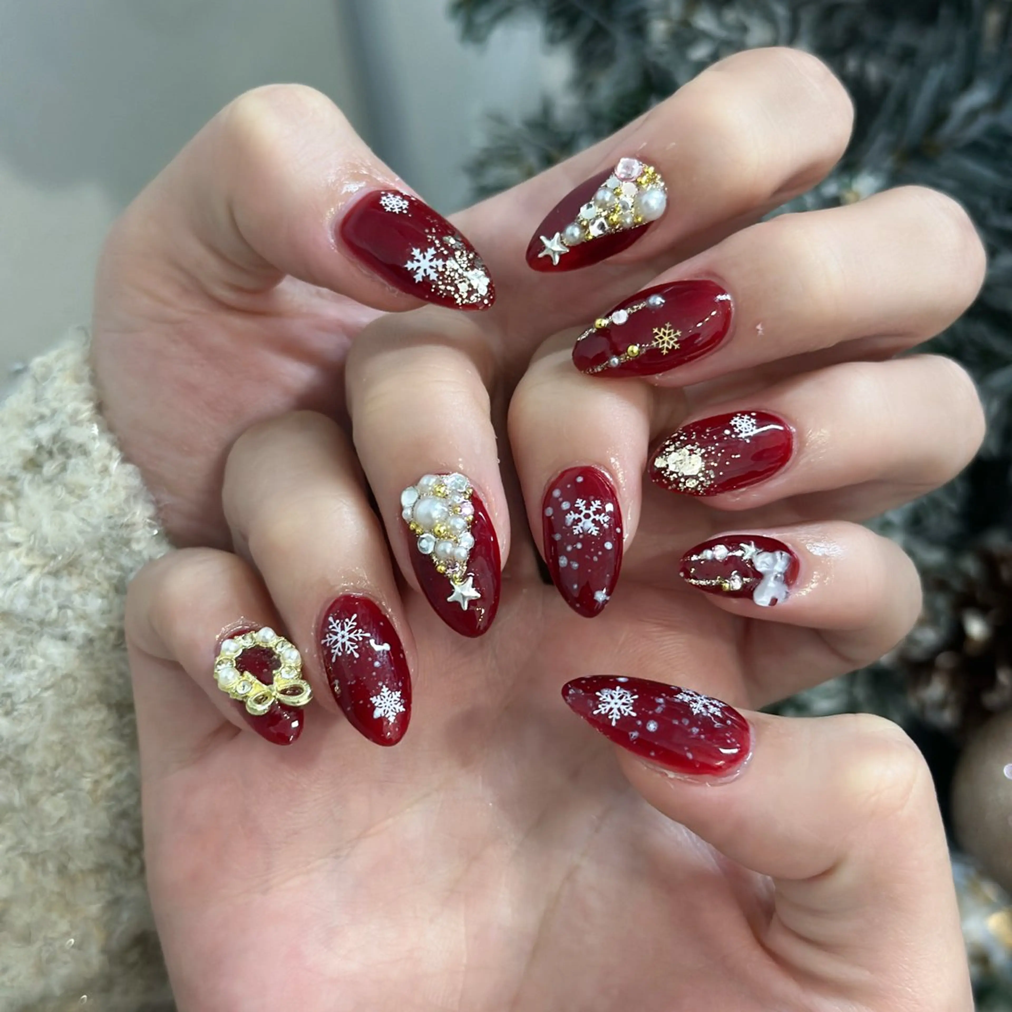 ネイル オーロラネイル ボルドー ブラウン 氷ネイル・うるうるネイル キラキラネイル ハンドネイル Julli NailStudioのネイルデザイン