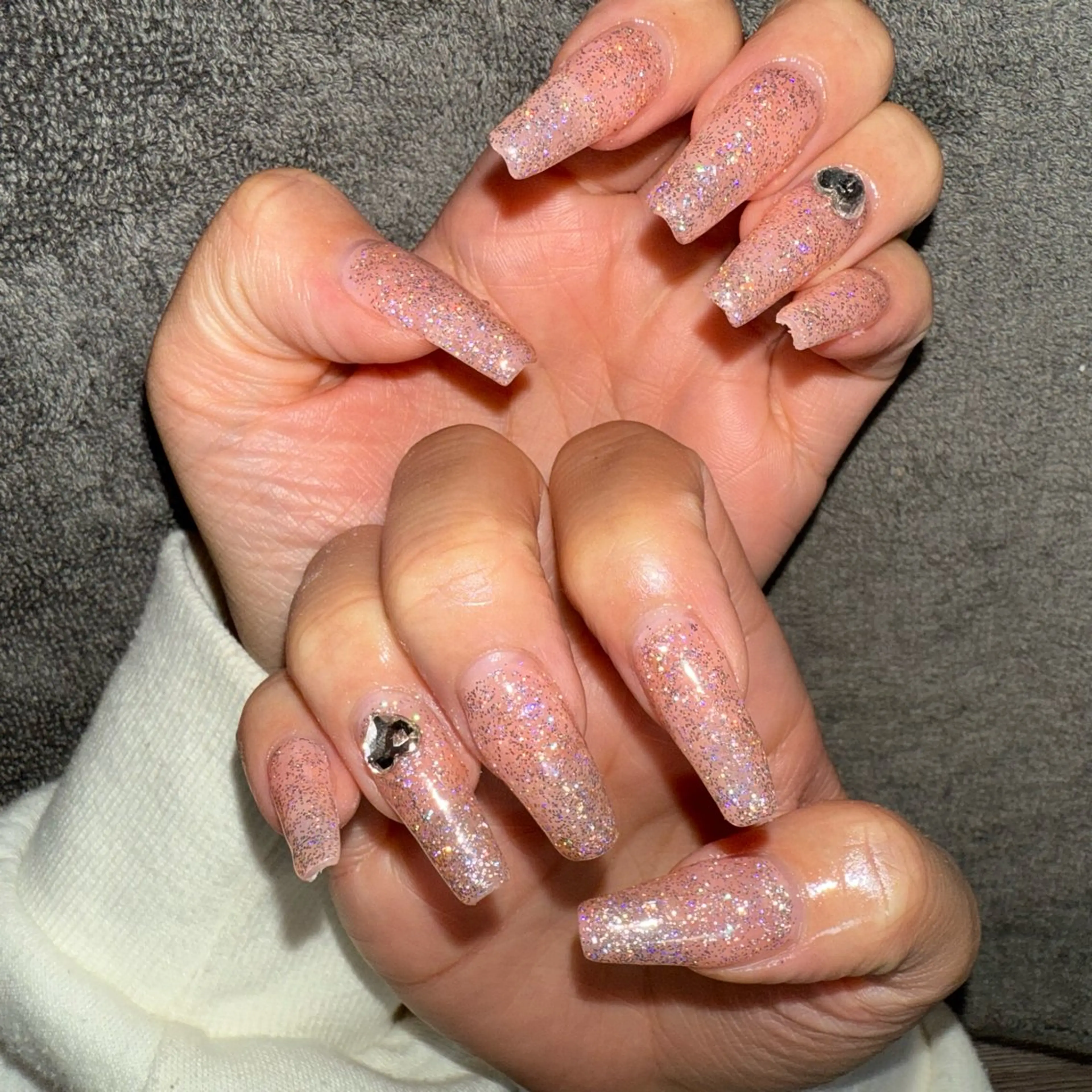 ネイル キラキラネイル ハンドネイル 松山 碧のエステ・リラクイメージ