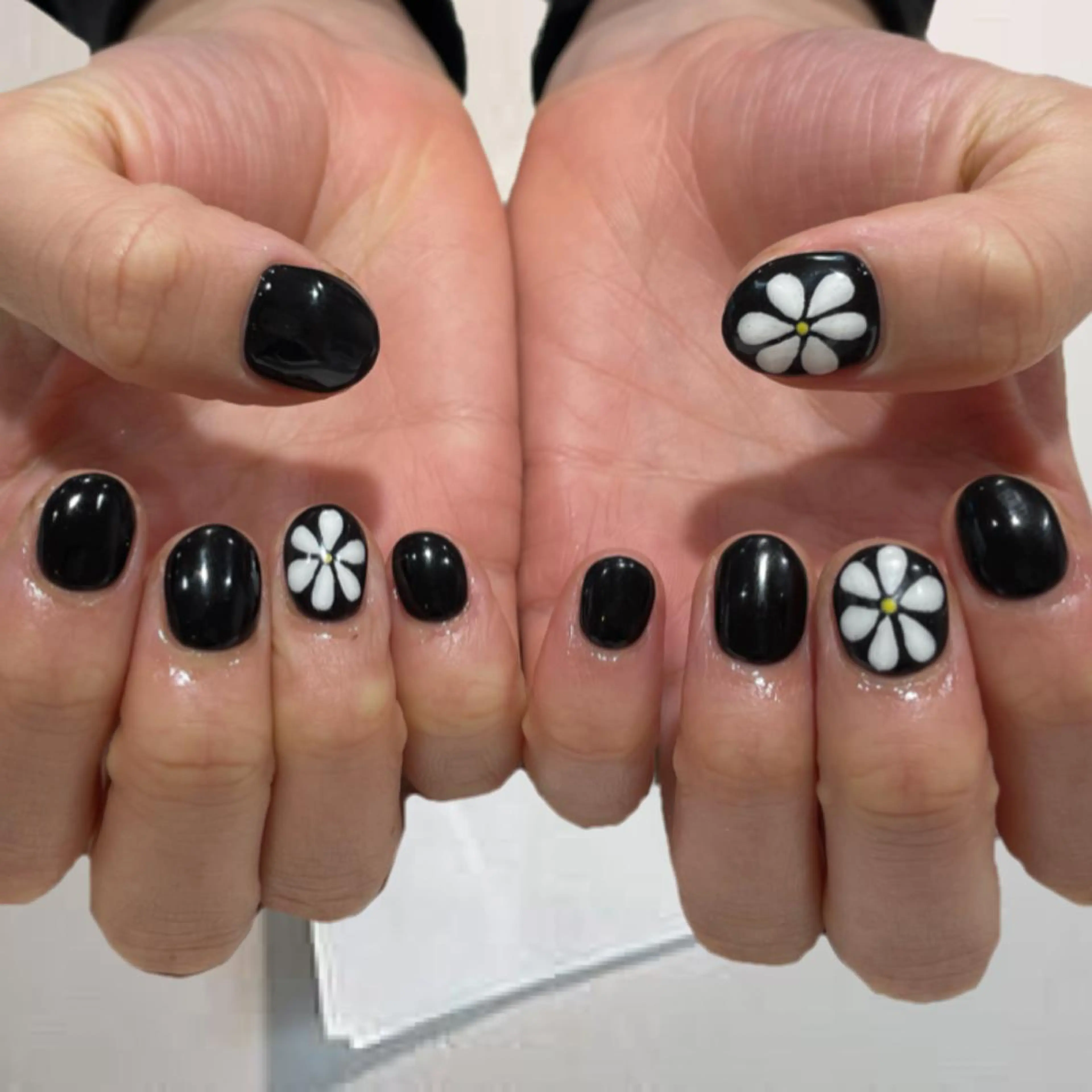 ネイル sharesalon    room59所属・nozomi 🌙のネイルデザイン