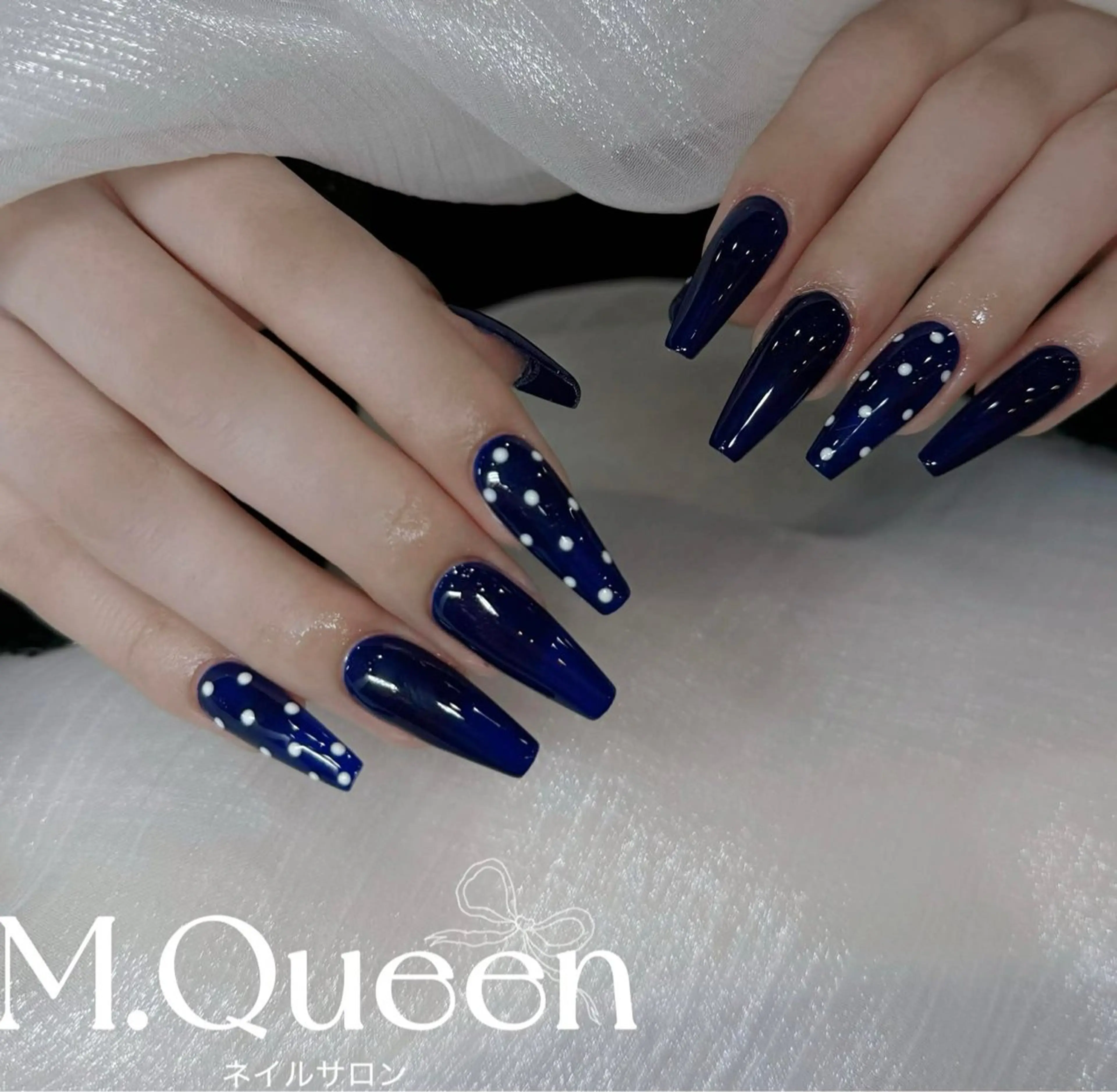 ネイル MQueen ネイルサロンマルのネイルデザイン