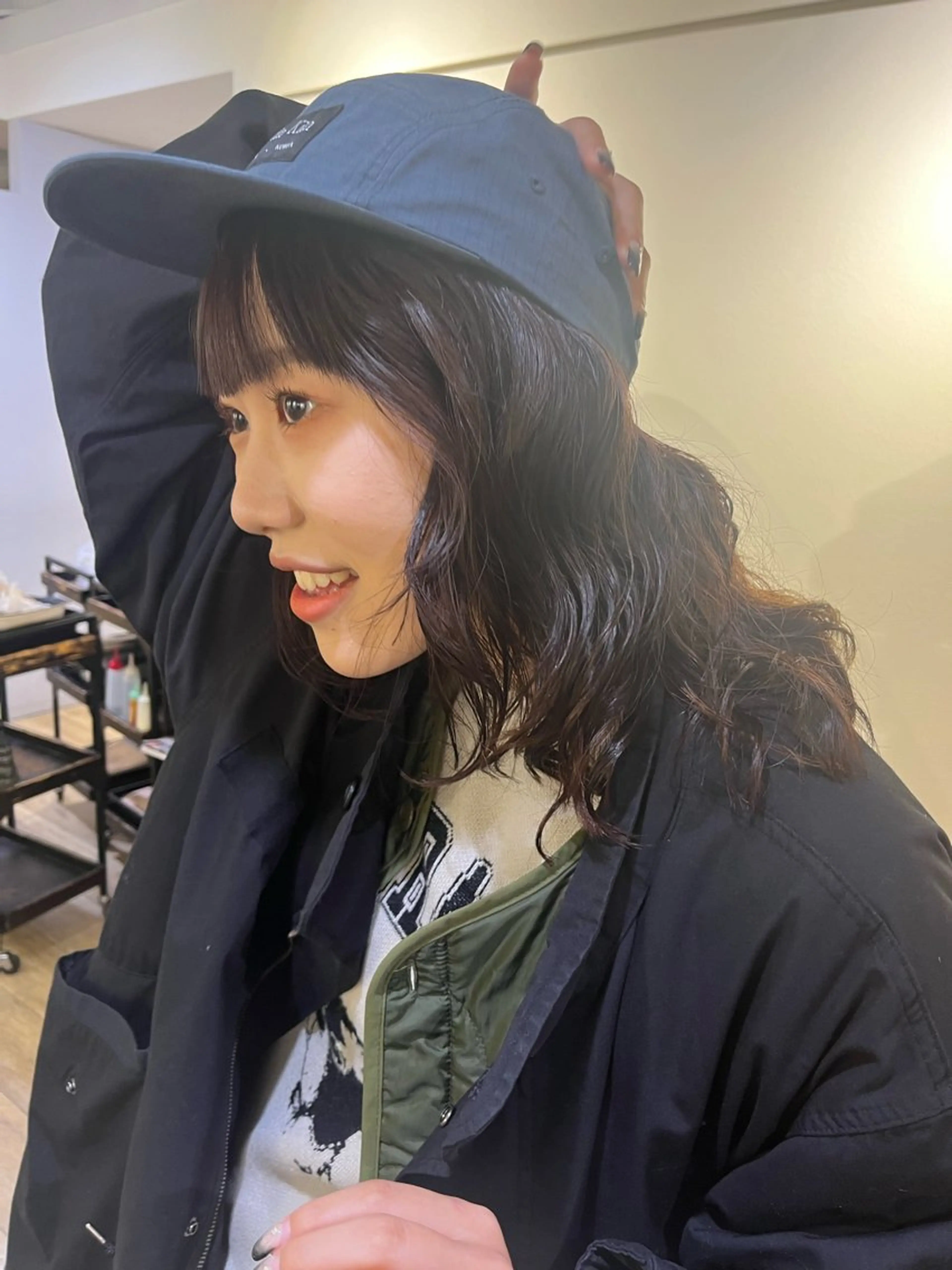 ミディアム パーマ カット パーマ トリートメント GO TODAY シェアサロン 表参道Flos店所属・nishi fuyumiのヘアスタイル