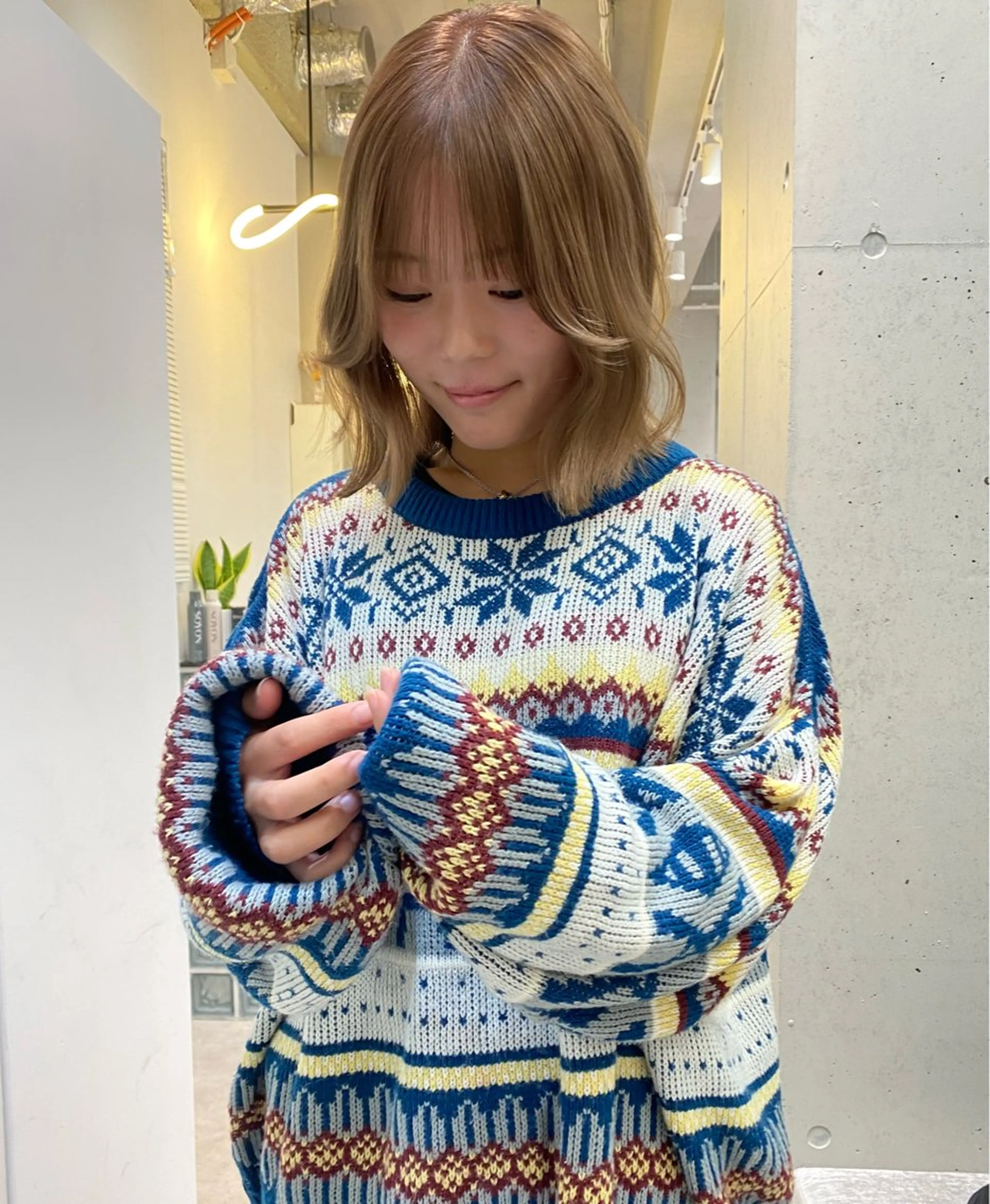 ミディアム カラー カット ヘアカラー トリートメント 韓国/レイヤー/艶髪 ルキアのヘアスタイル