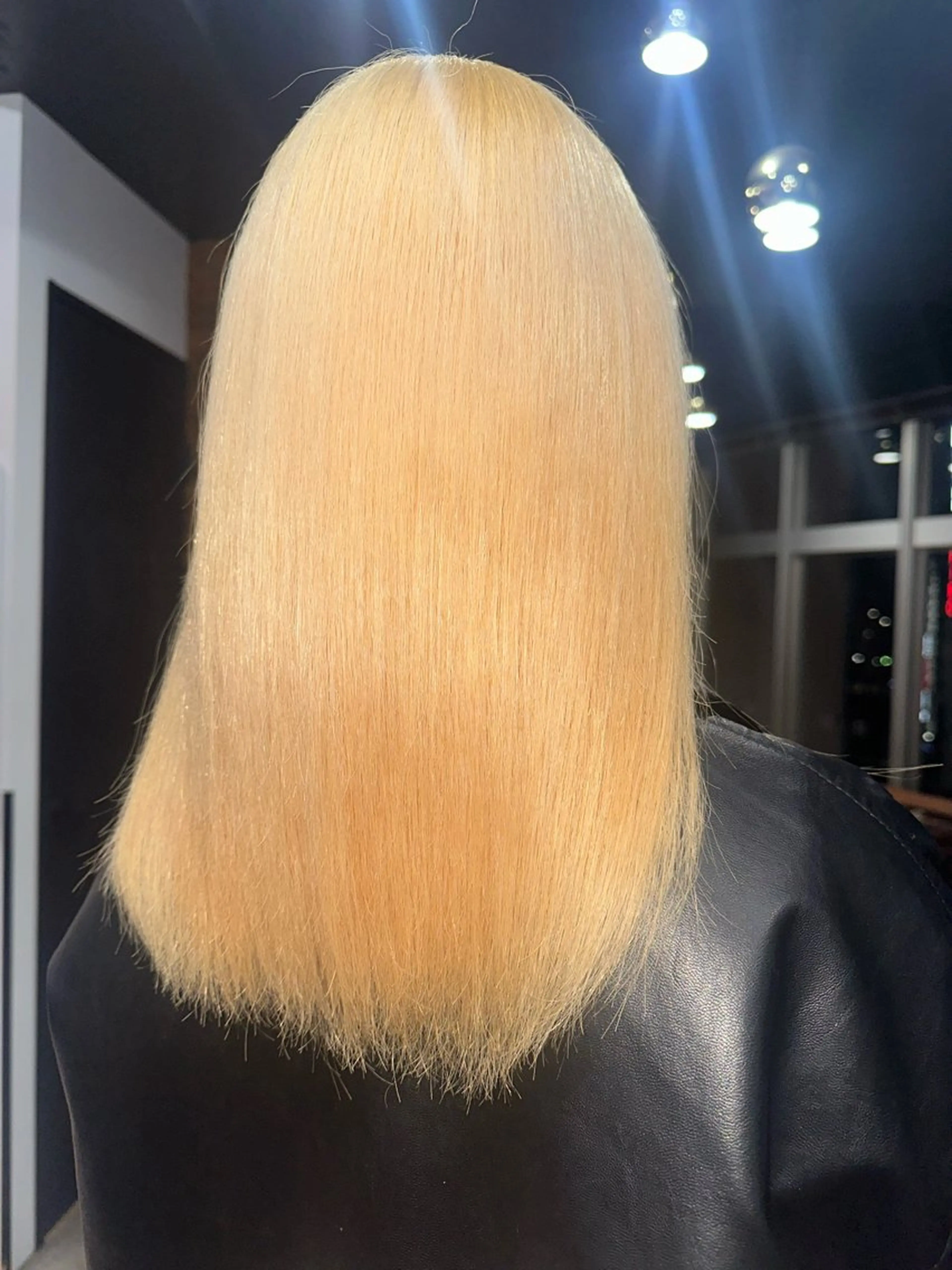 セミロング 横浜lapis amaneのヘアスタイル