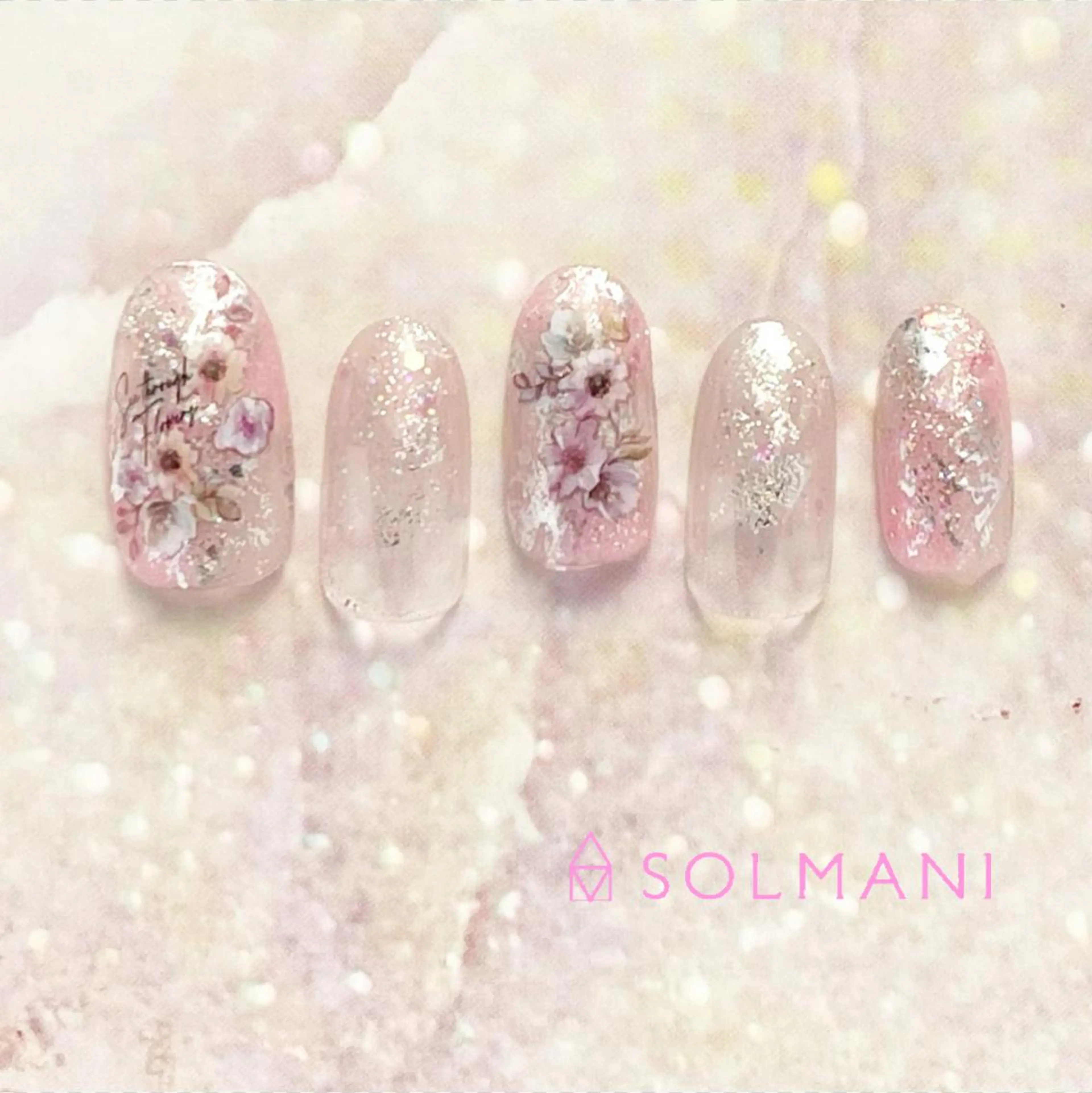 ネイル フラワーネイル キラキラネイル 春ネイル SOLMANI 予約担当のネイルデザイン