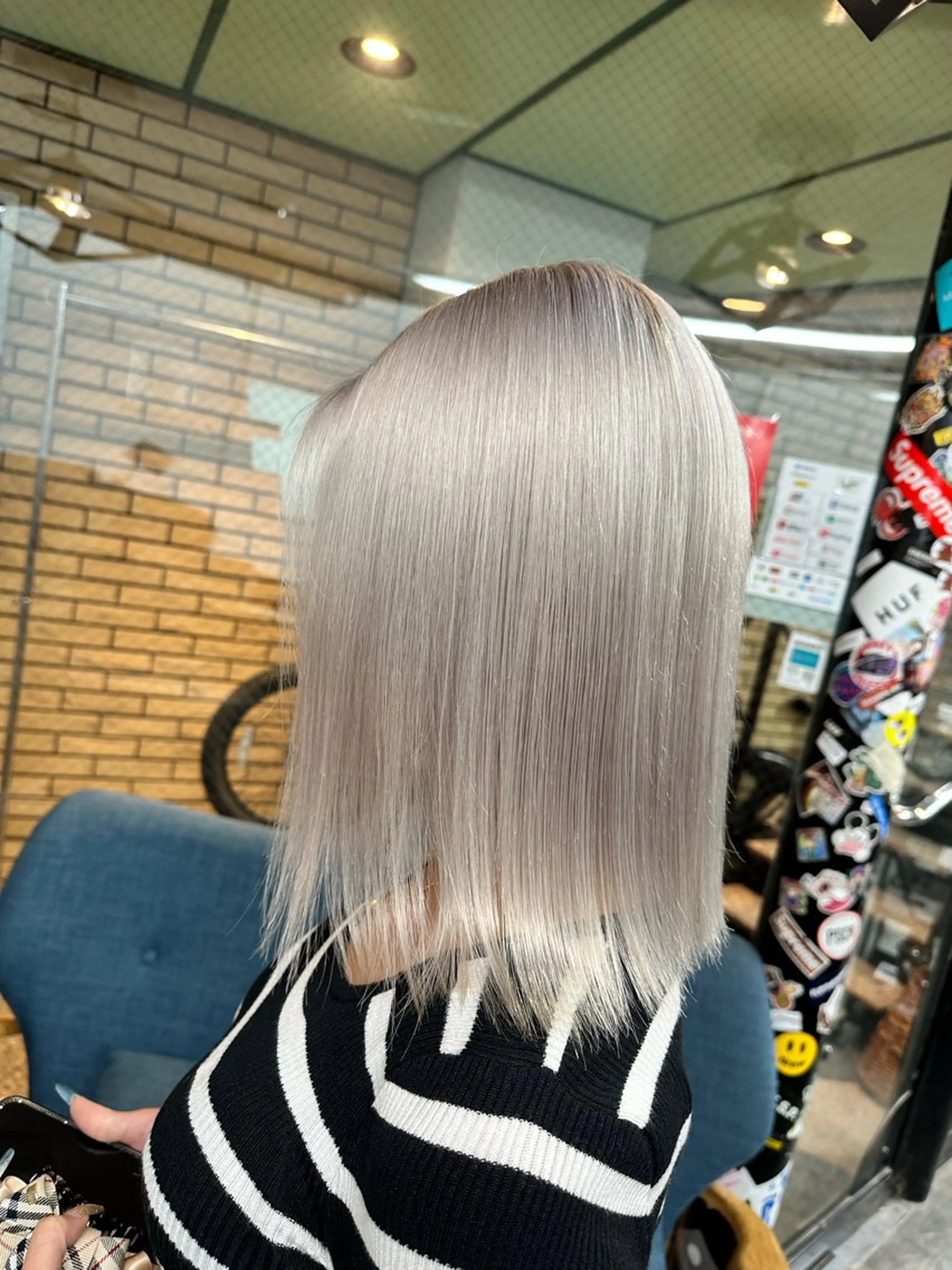 ミディアム カラー ヘアカラー トリートメント ヘアセット 難波ブリーチカラー 伊藤洋輝のヘアスタイル