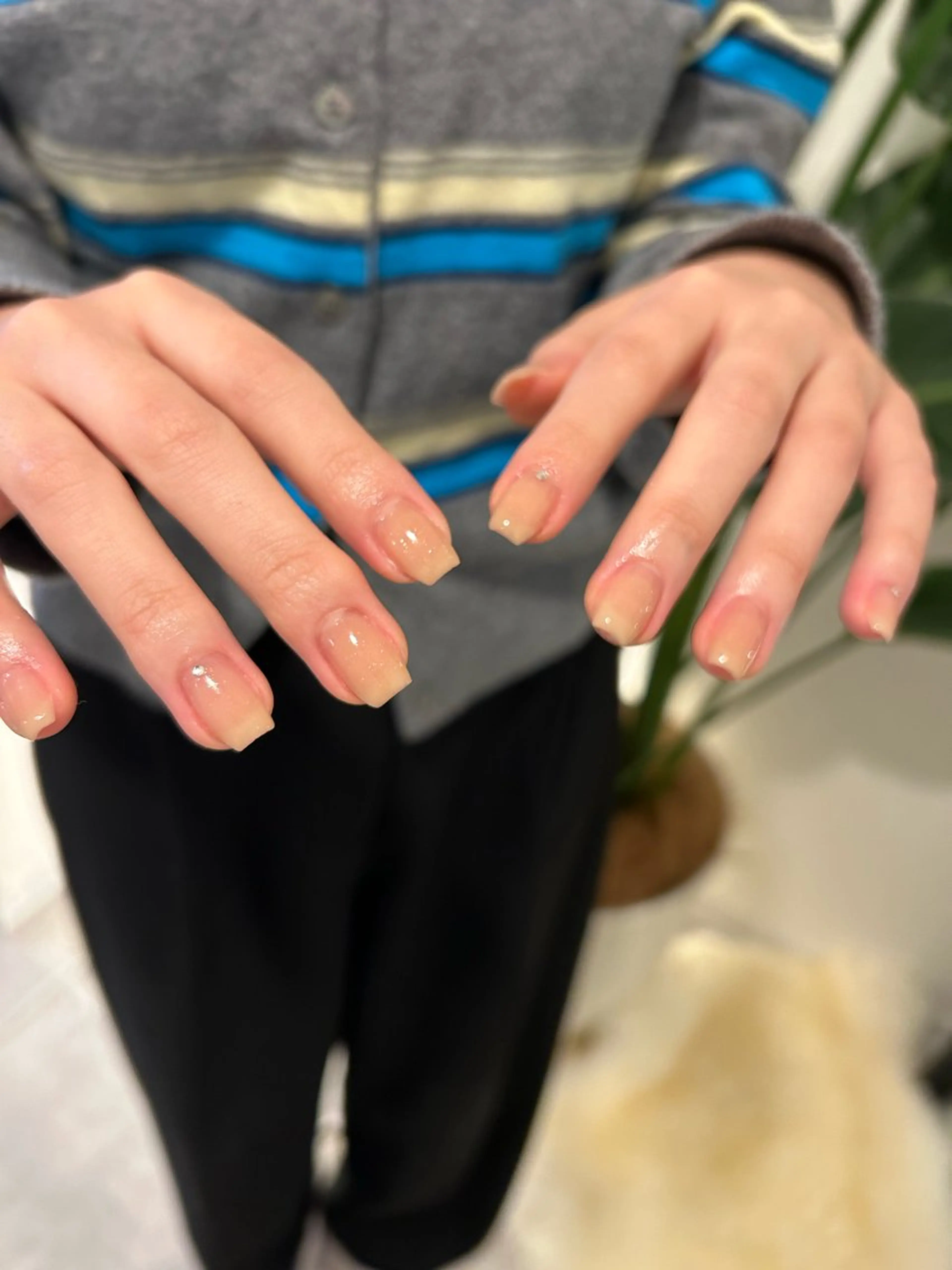 ネイル ハンドネイル repos-ルポ-所属・repos yoshitomeのネイルデザイン