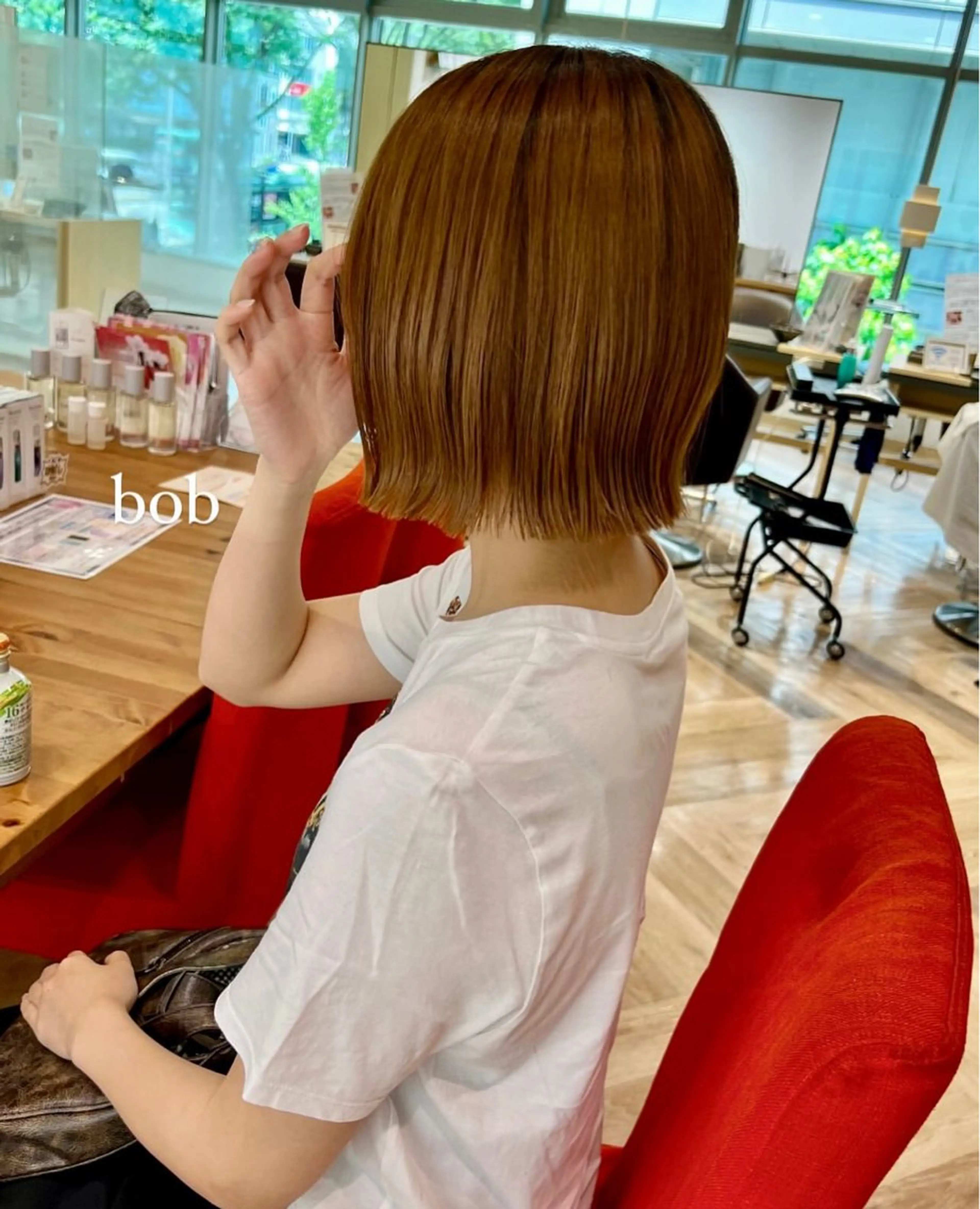 ショート ボブ 外ハネヘア カット 加納千華 /ボブ/ぱつっとボブのヘアスタイル