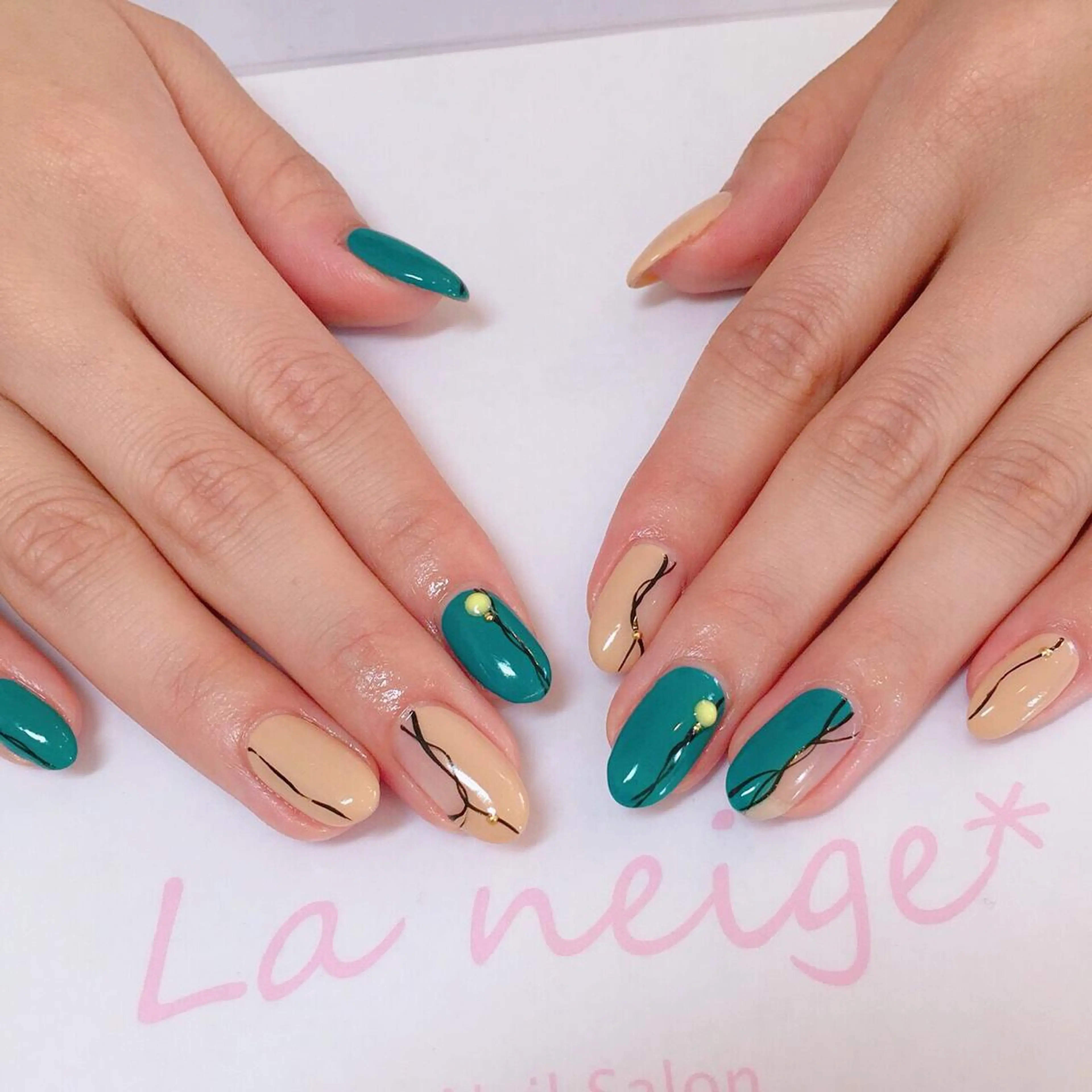 ネイル La neige* yuki 🥯🍑のネイルデザイン