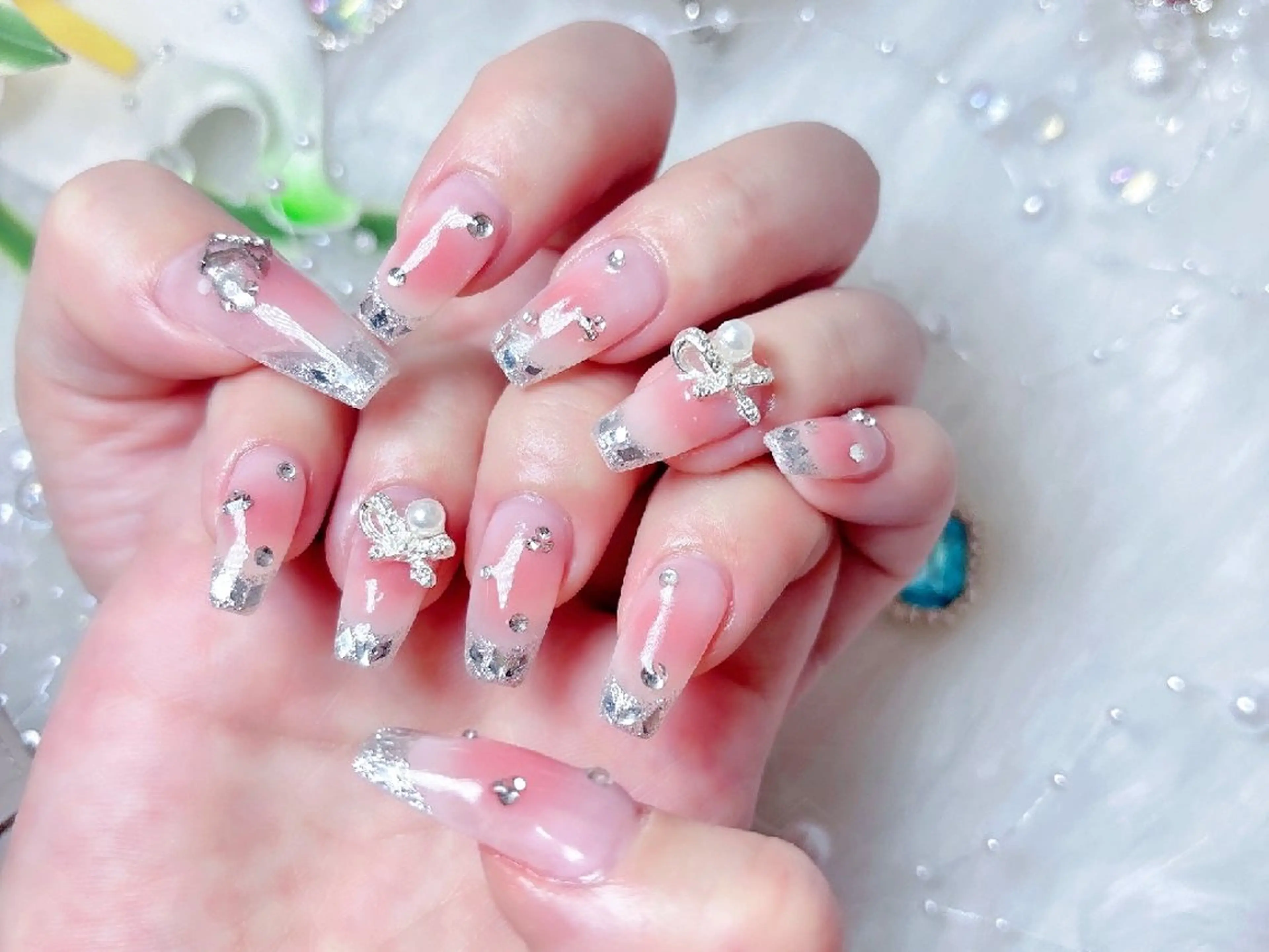 ネイル チークネイル 長さ出し フラッシュネイル ジェルネイル キラキラネイル Chouette Nailのネイルデザイン