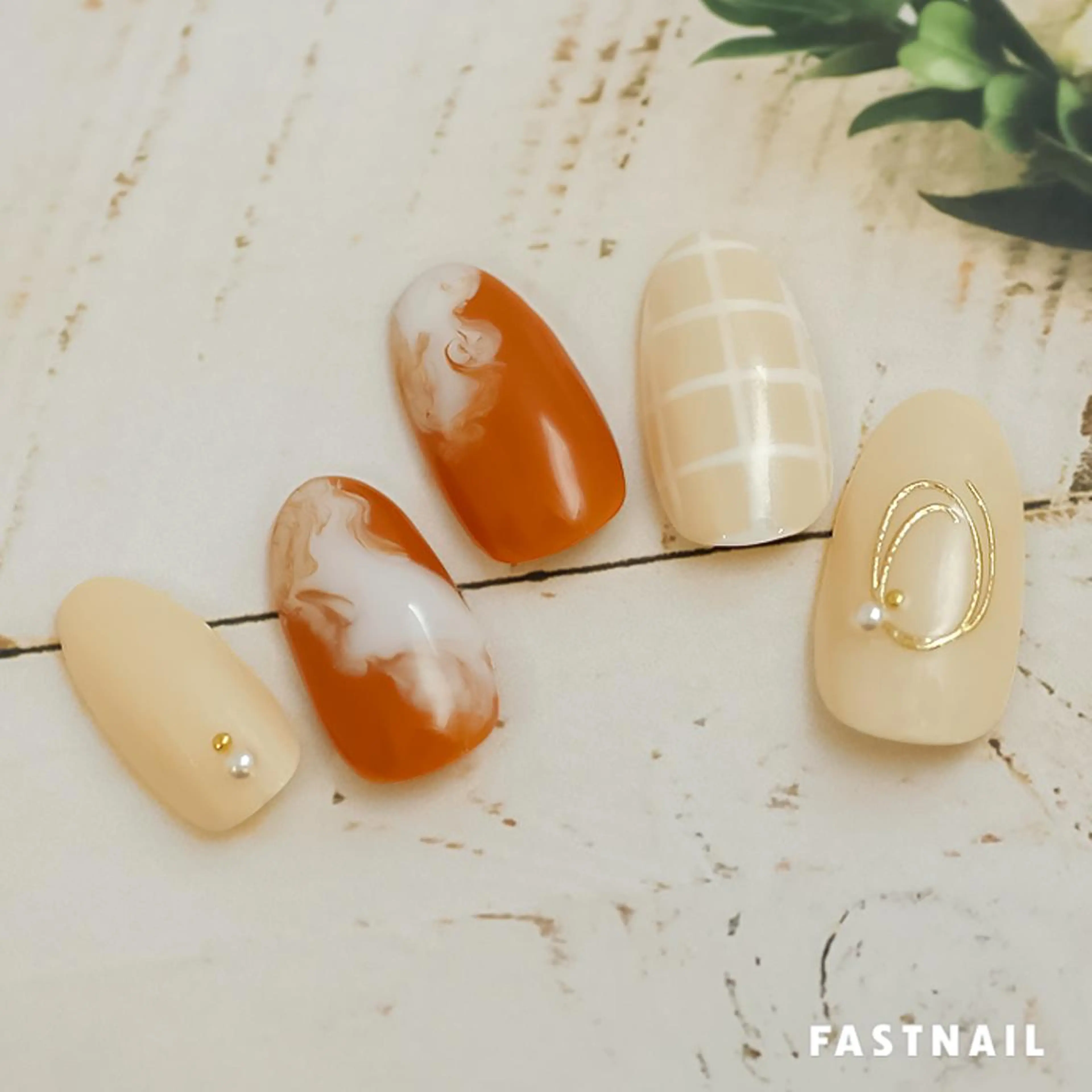 ネイル フットネイル フレンチネイル ジェルネイル ワンカラーネイル パラジェル ファストネイル　ロコ 志免のネイルデザイン