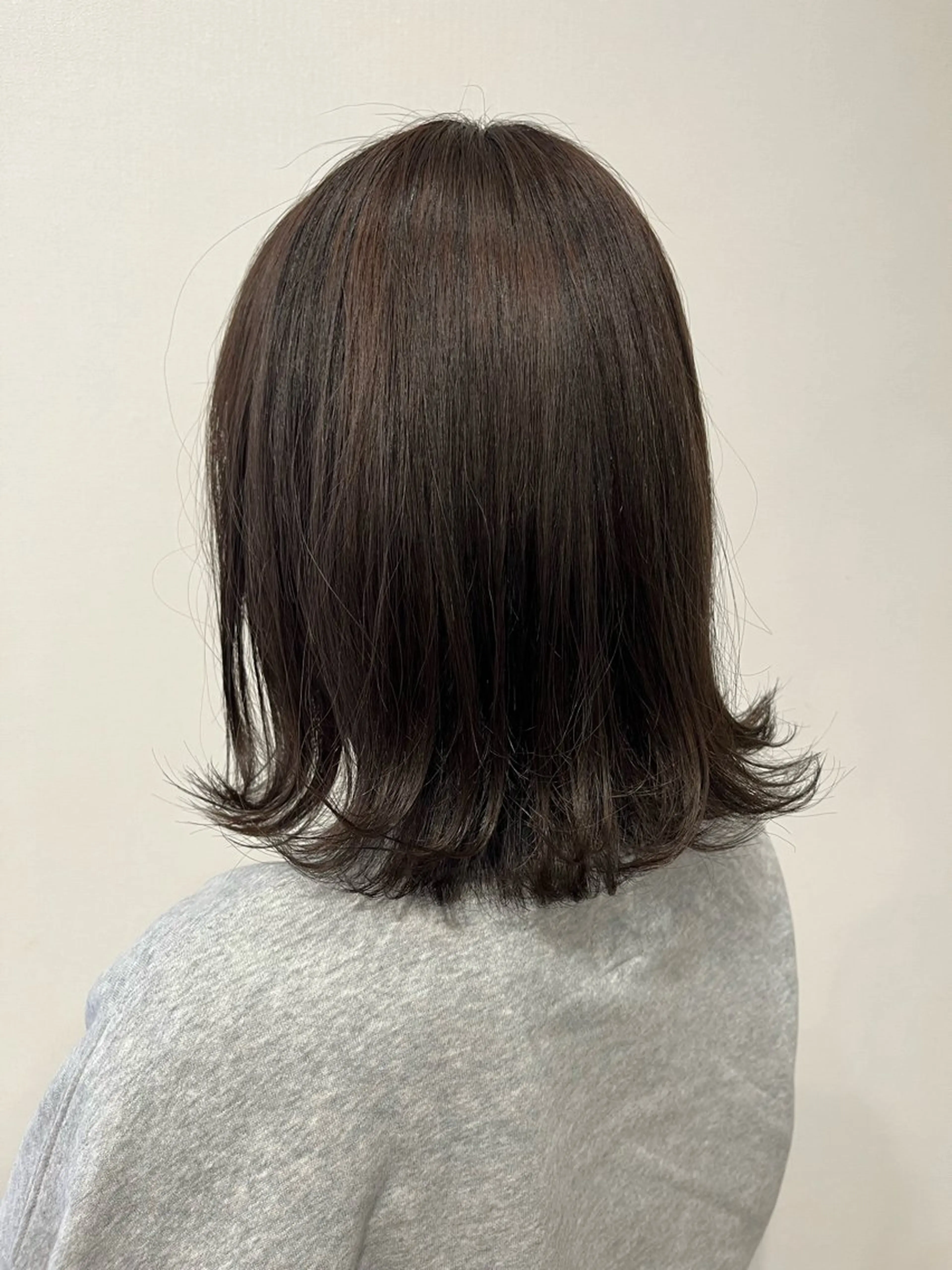 ミディアム ヘアカラー トリートメント 艶髪特化 しゅんぼう 長岡髪質改善のヘアスタイル