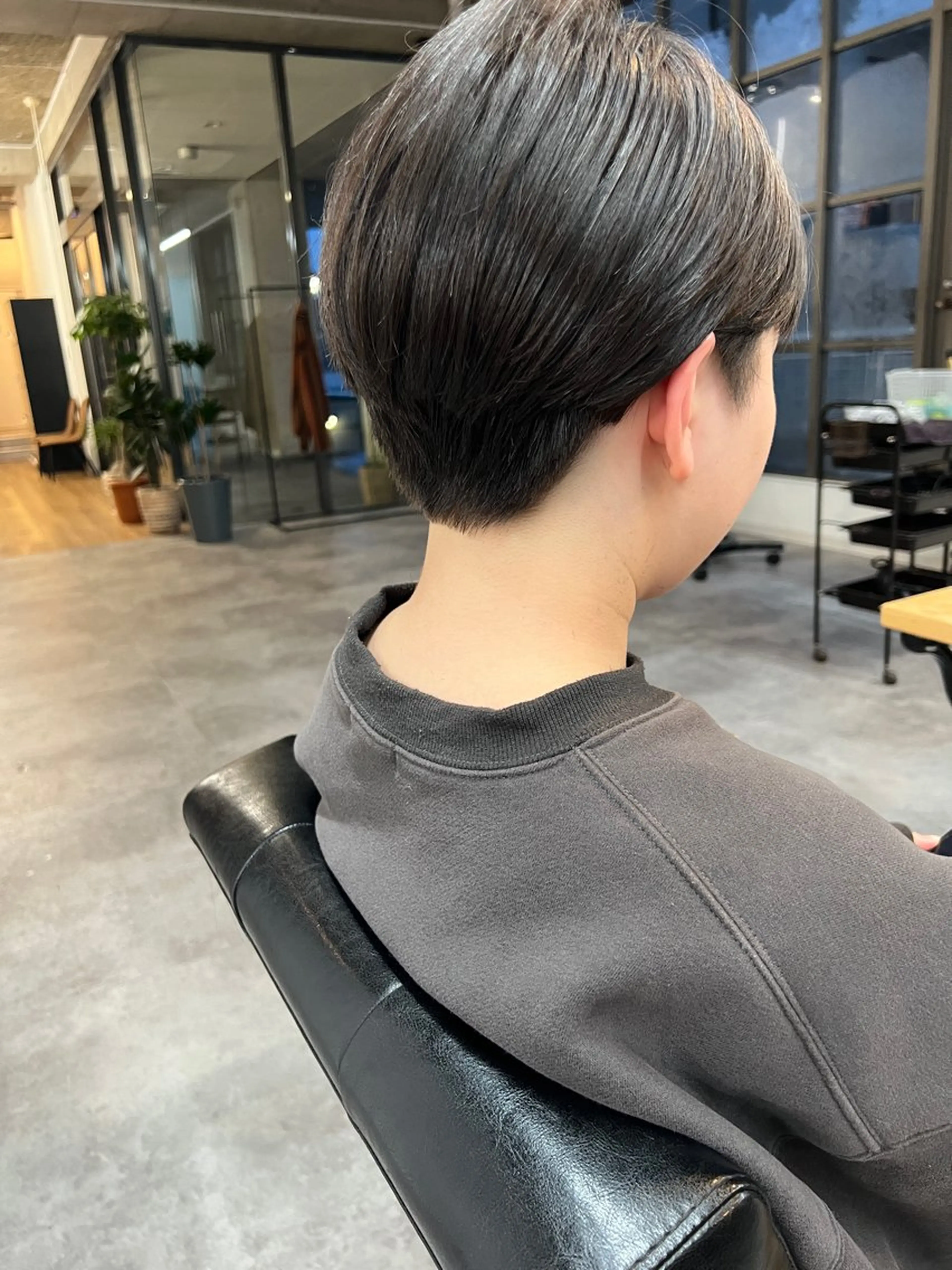 ショート カラー ハンサムショート ショートヘア カット ヘアカラー KA ZUのヘアスタイル