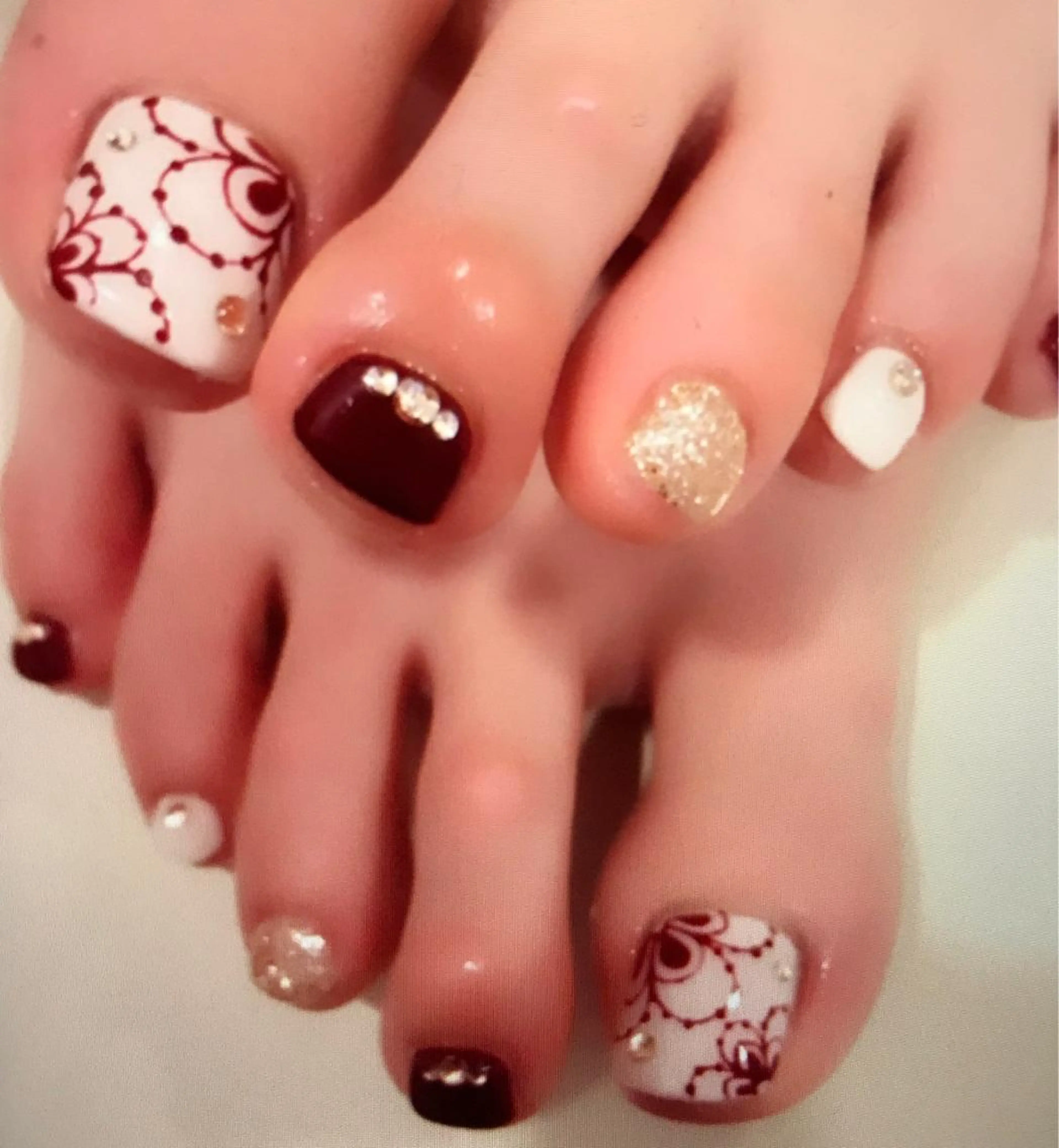 ネイル アートネイル ストーンネイル ネイル/耳つぼ /新ホワイトニングのネイルデザイン