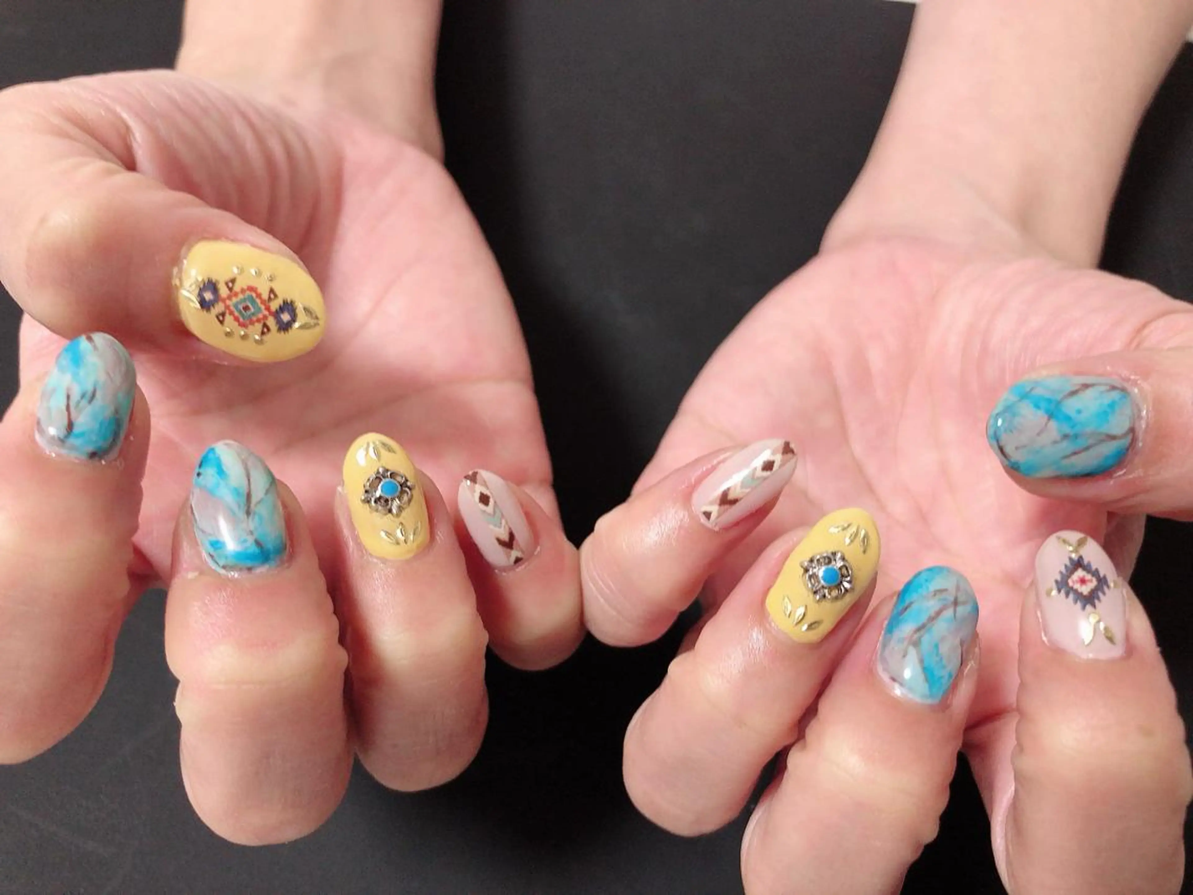 ネイル 心と身体を一休み♡ 萩原香織のネイルデザイン