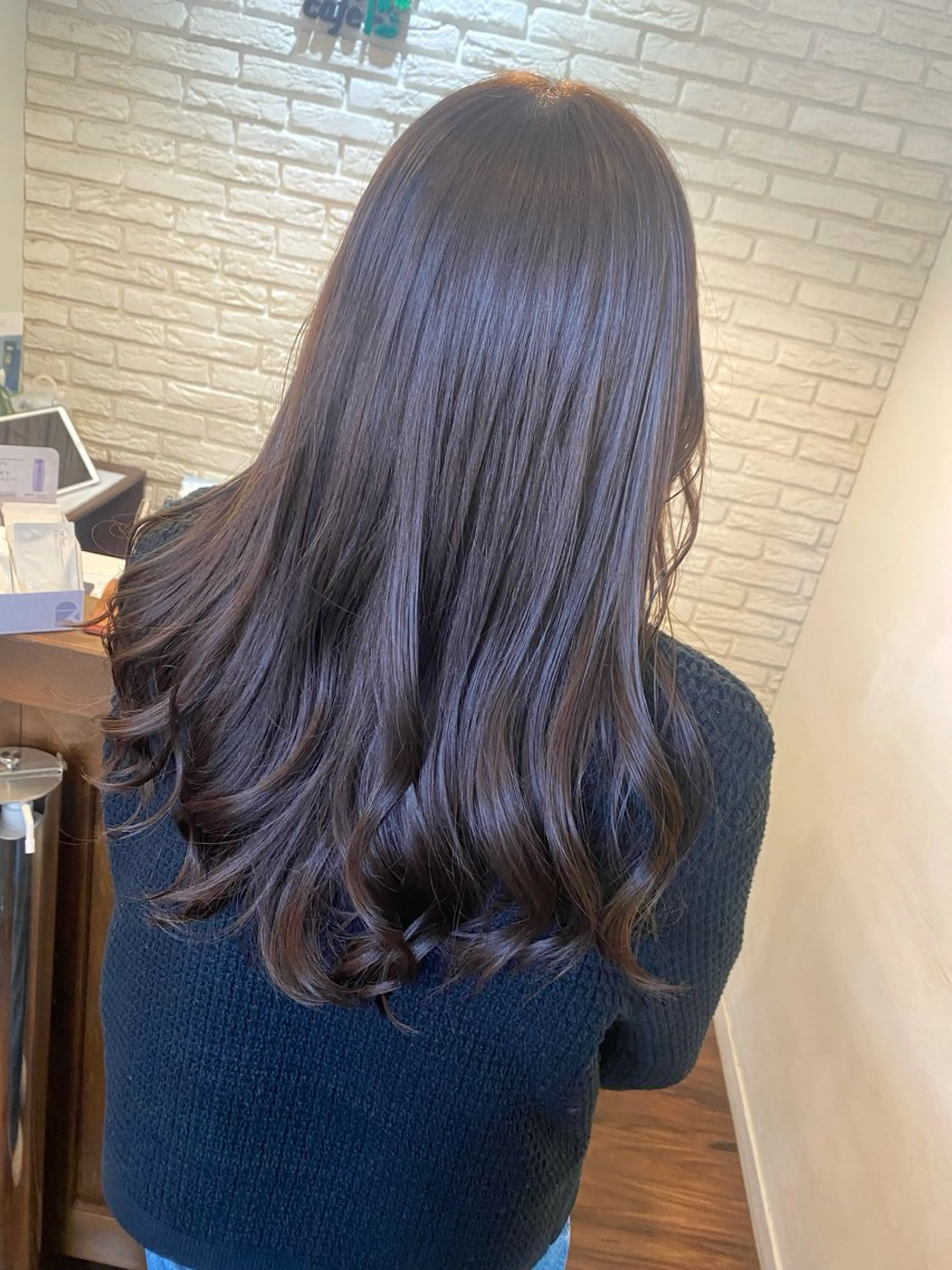 ロング THE DOTS【ザ ドッツ】所属・C H I H A R Uのヘアスタイル