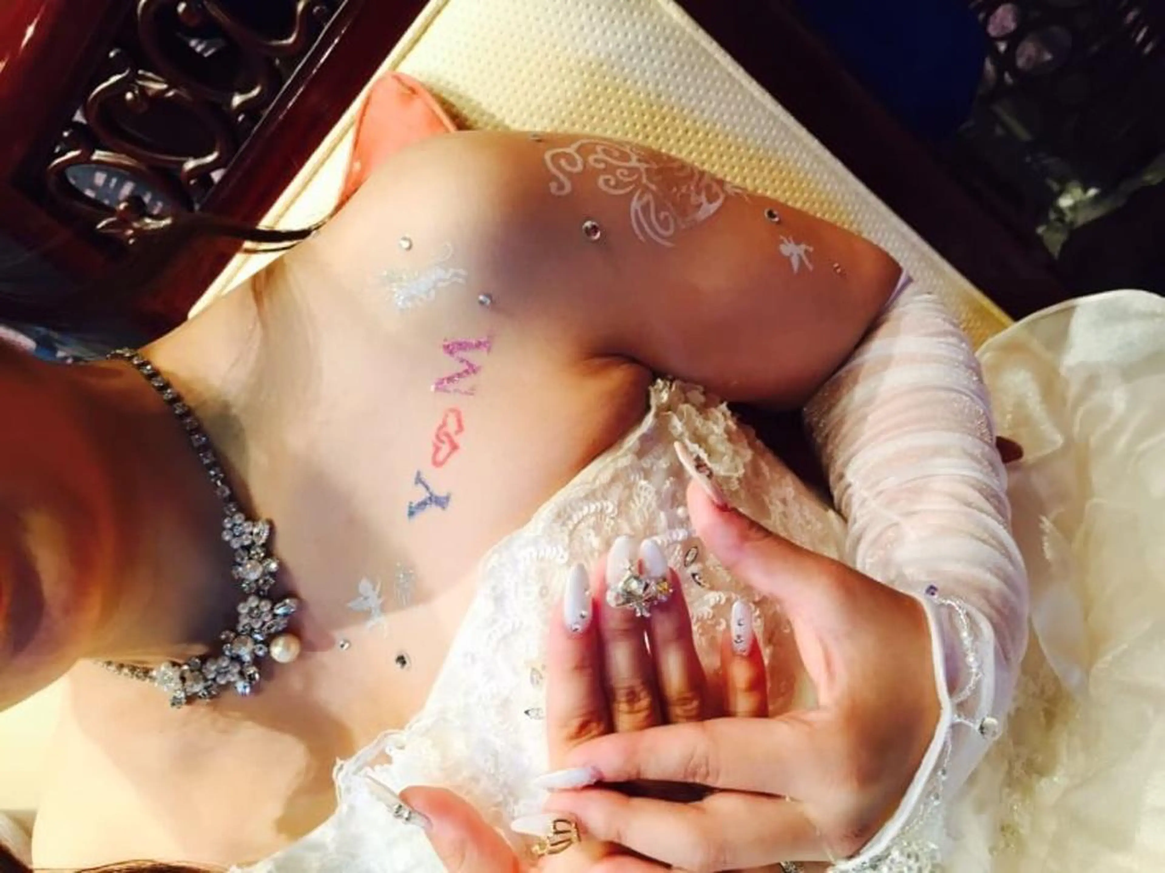 ロング ネイル ハンドネイル ハンドケア 💎ビューティサロン 湘南　RIRAN💎のネイルデザイン