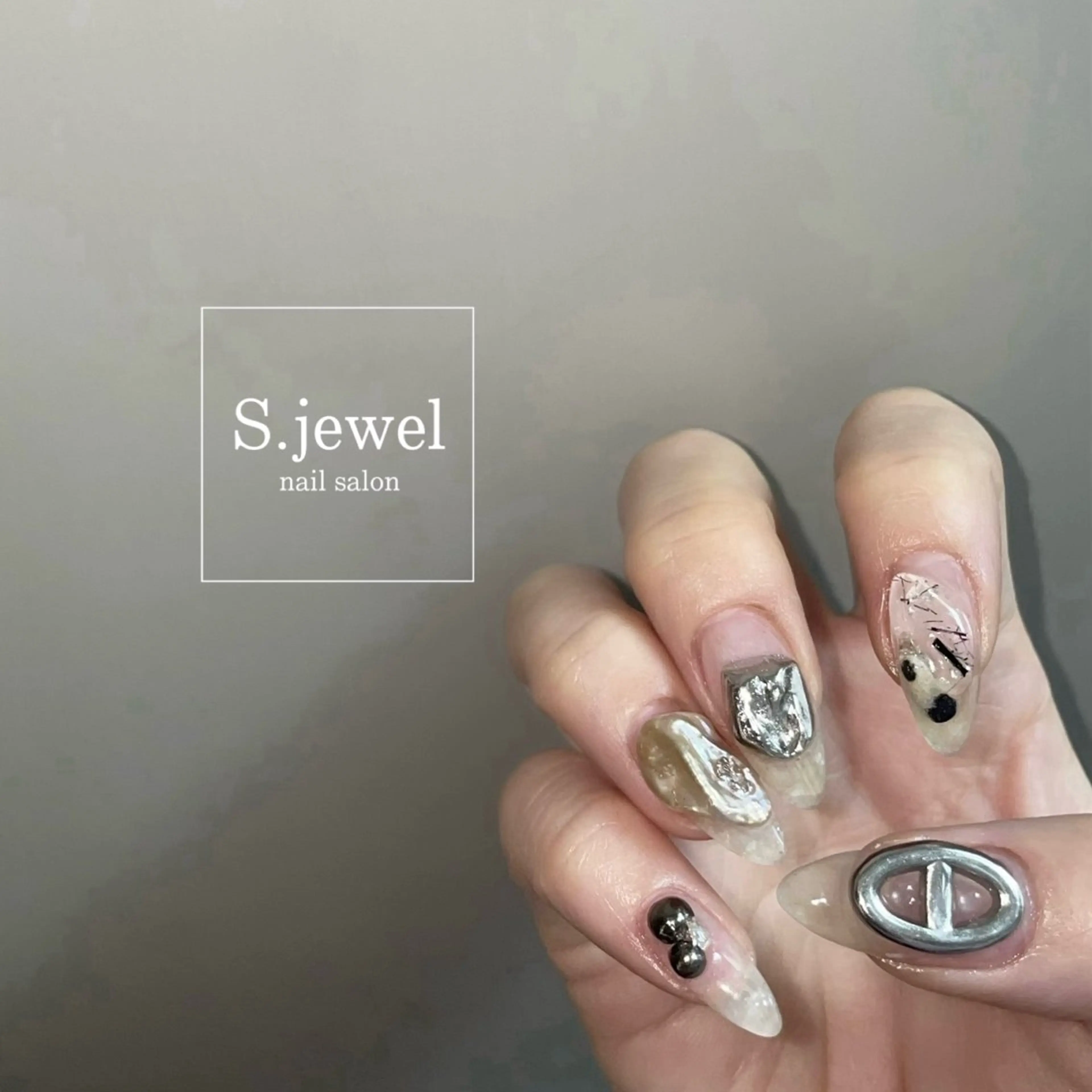 ネイル S♡JEWEL所属・S. JEWELのネイルデザイン