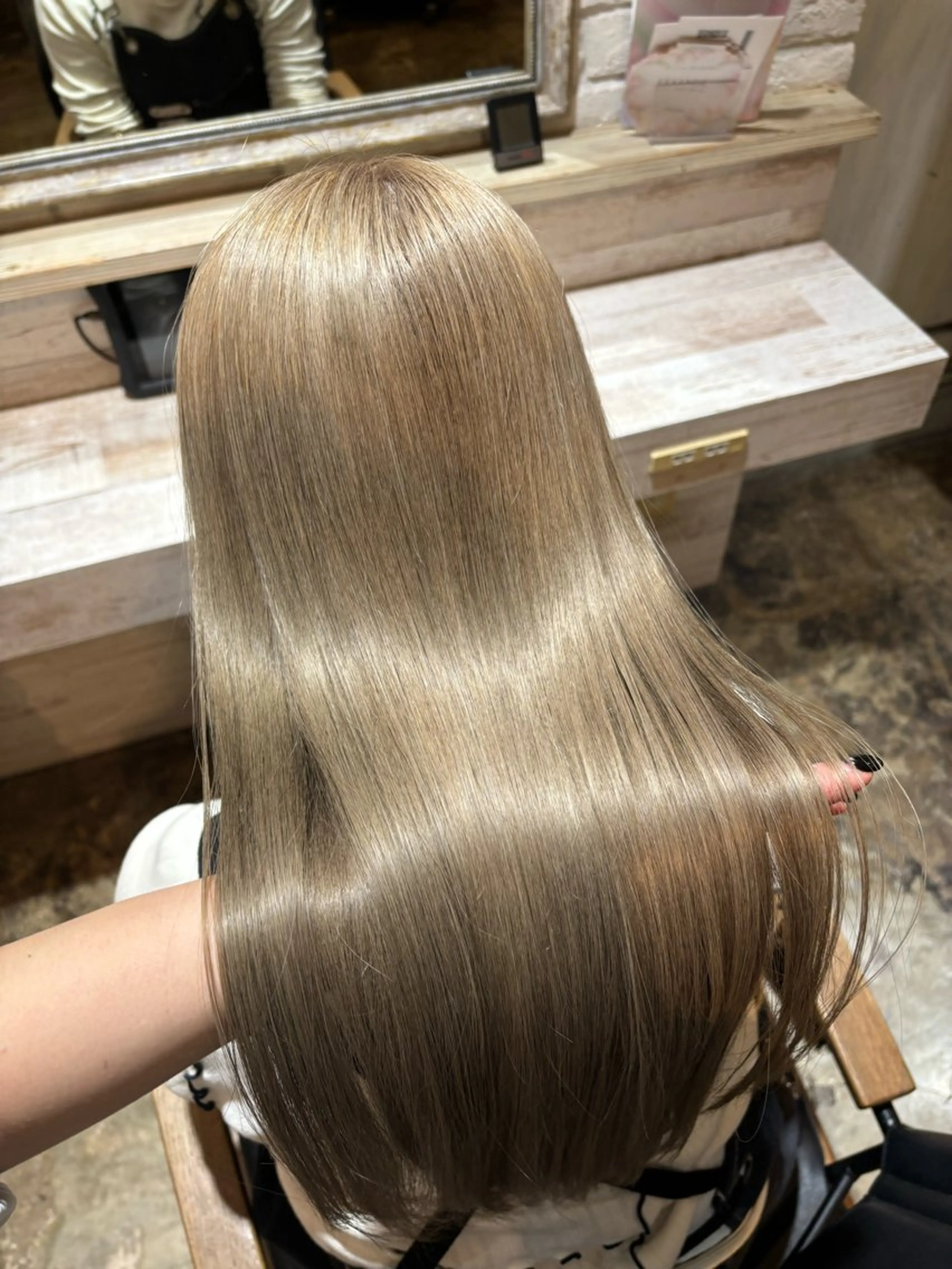 ✨透明感&艶✨うる艶カラー＋3ステップトリートメントの写真