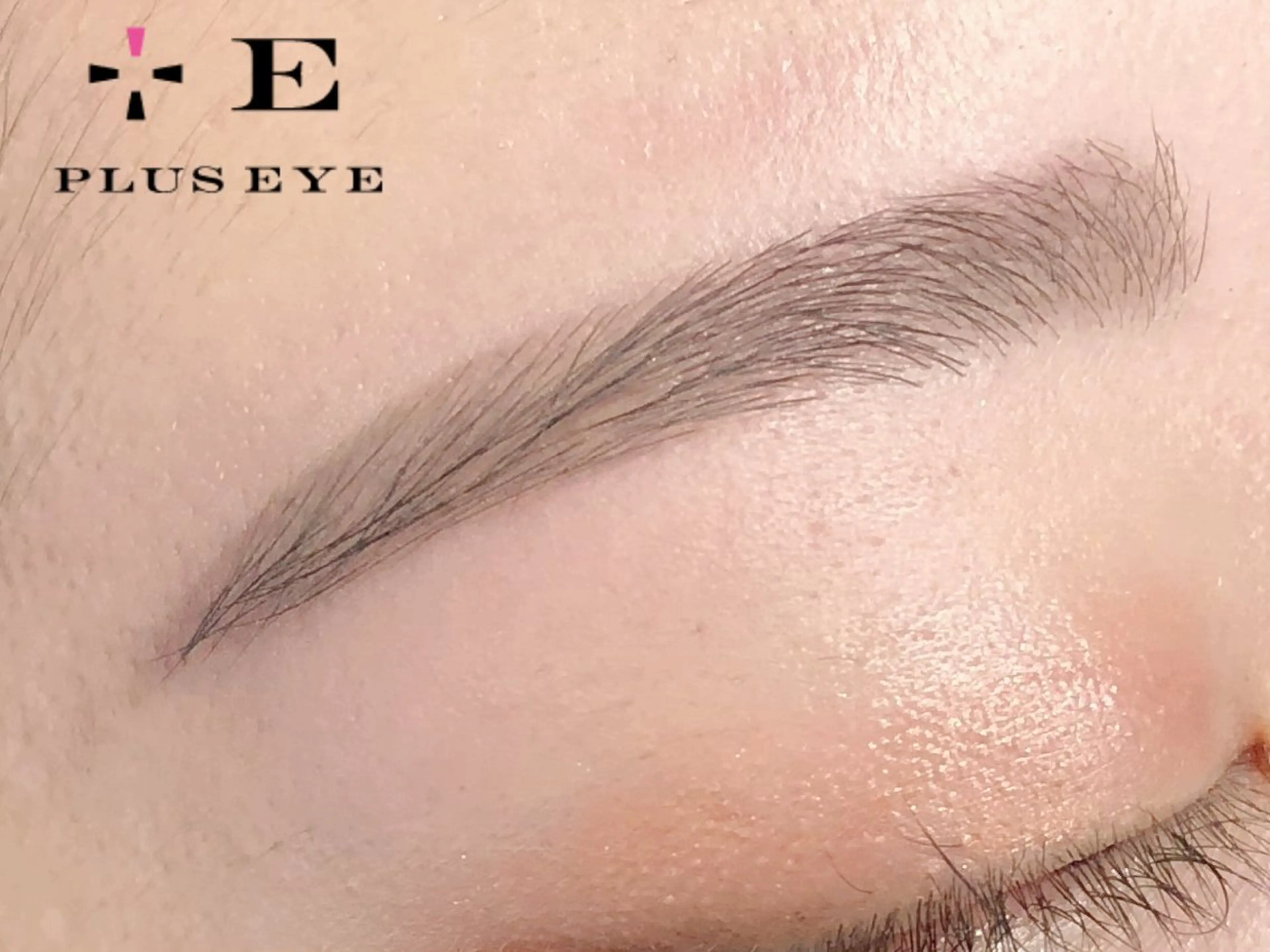 アイブロウ プラスアイ 新宿東口駅前店のマツエク・マツパデザイン