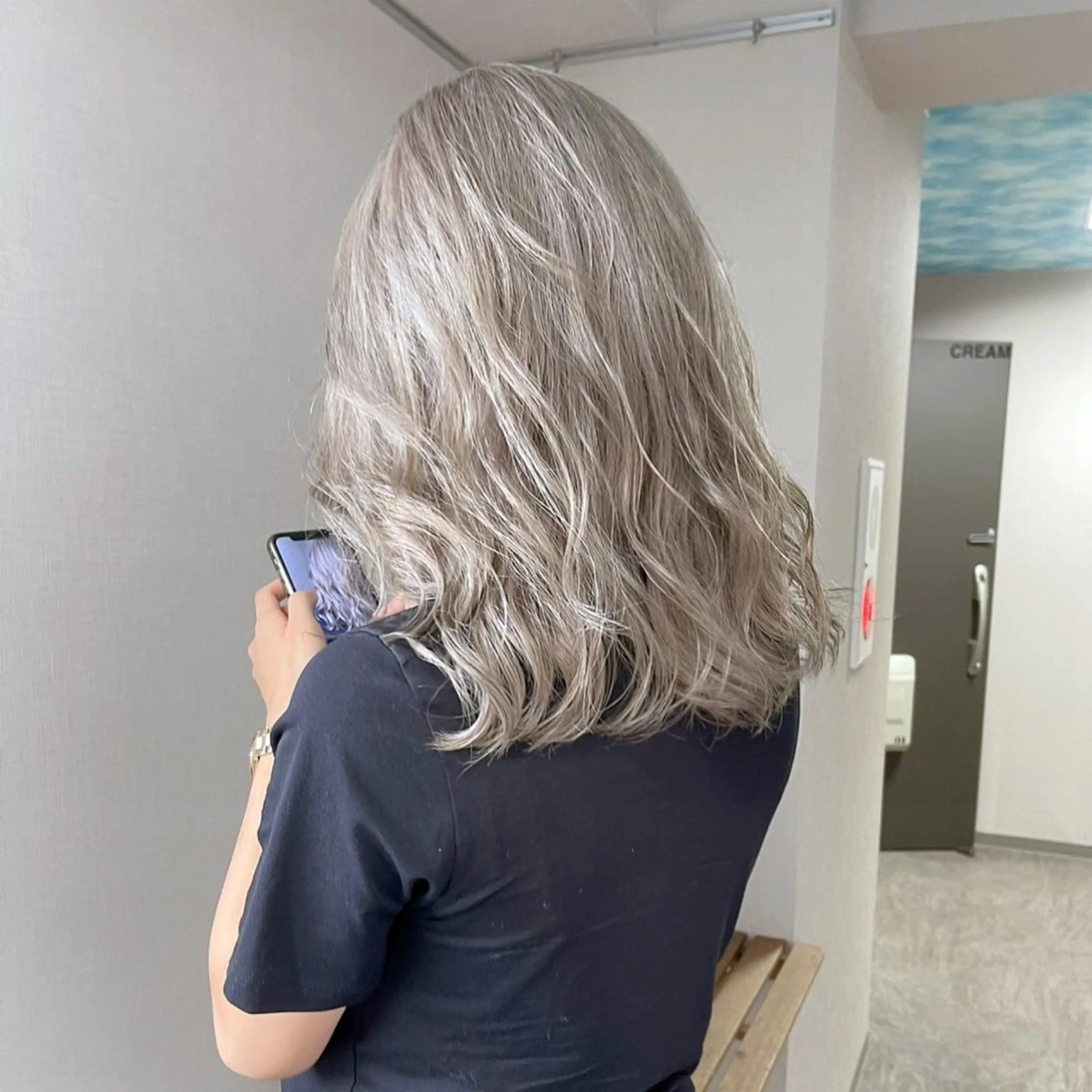 セミロング カラー ブリーチ ダブルカラー ハイライトカラー ハイライト ヘアカラー トリートメント 松井那津子 /ハイライトブリーチのヘアスタイル