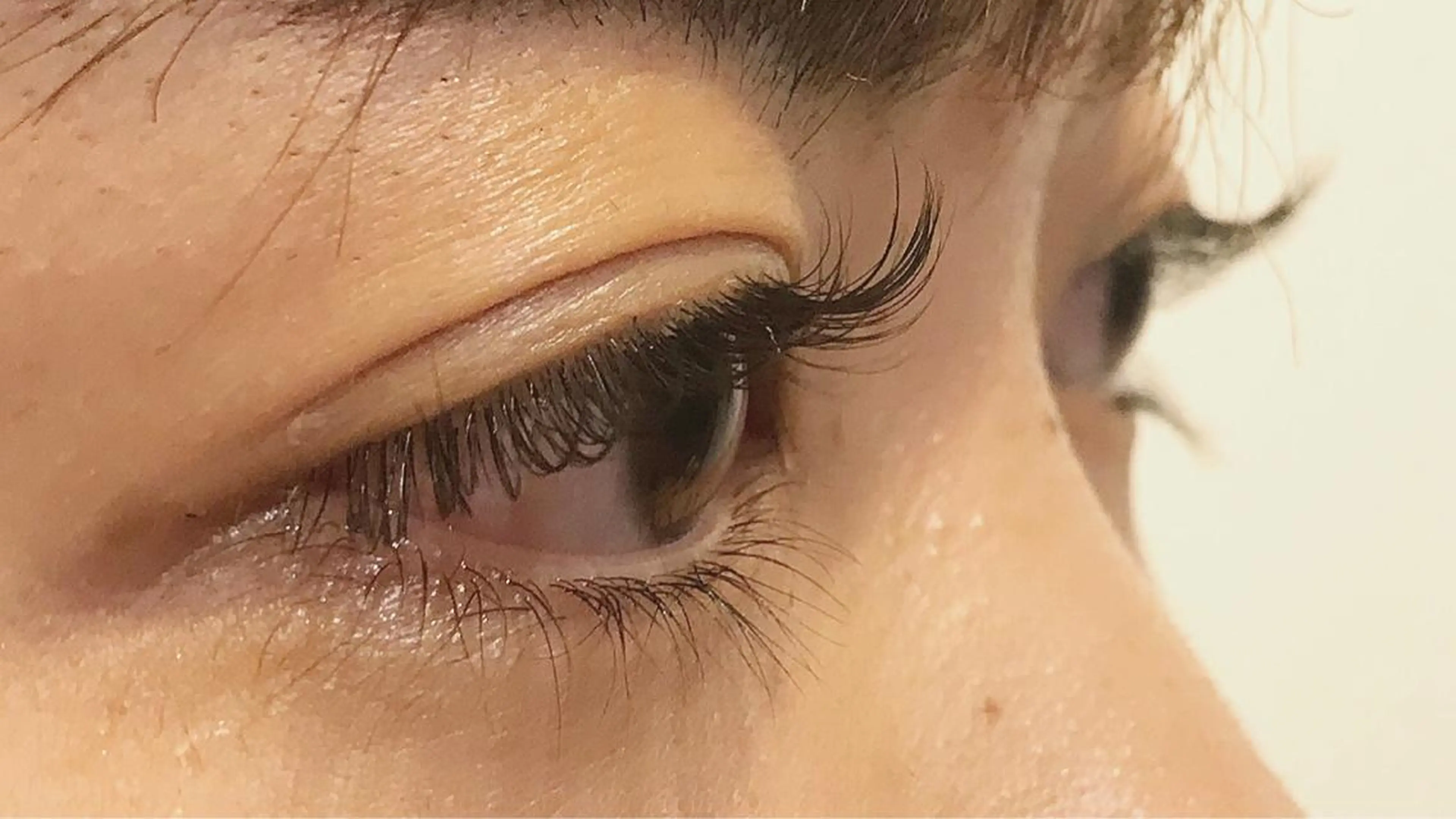 マツエク・マツパ miel大宮店所属・矢部 奈々の眉毛・アイブロウイメージ