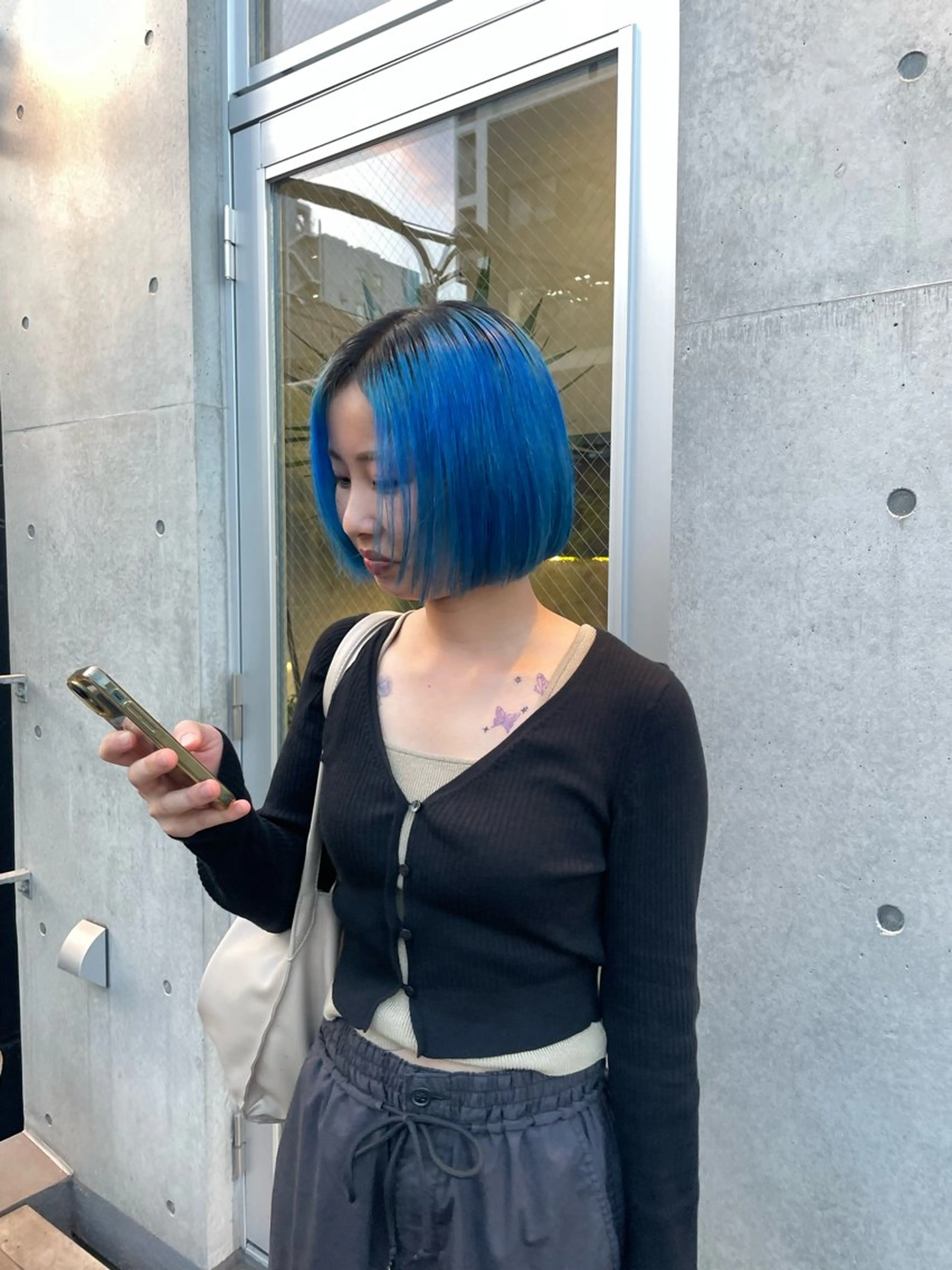 ミディアム カット 佐伯 和佳のヘアスタイル