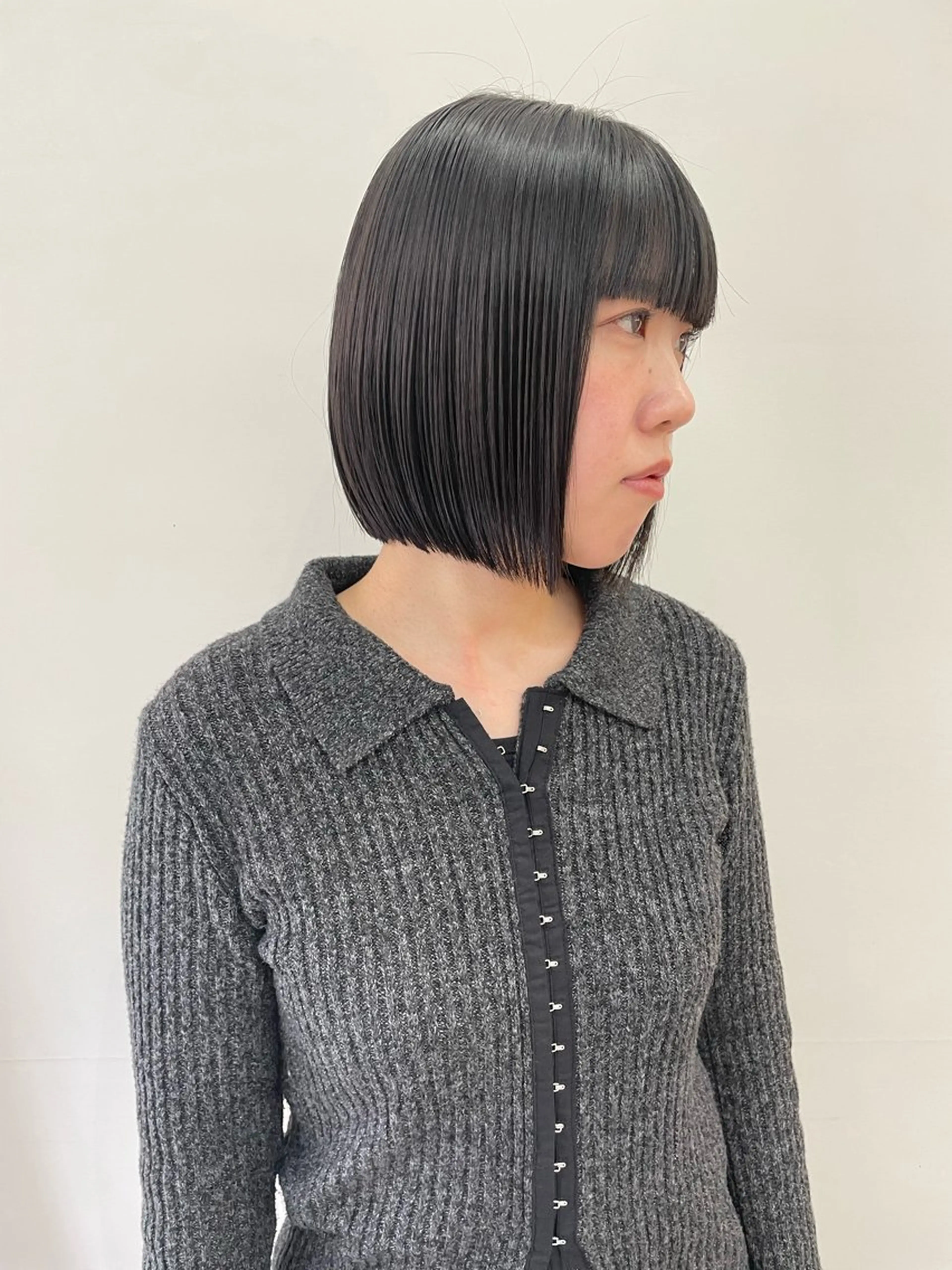 ミディアム カラー パーマ ヘアアレンジ メンズ 黒髪 グレーブラック ボブ カット ヘアカラー トリートメント tatsumi/ボブ ウルフ/レイヤーのヘアスタイル