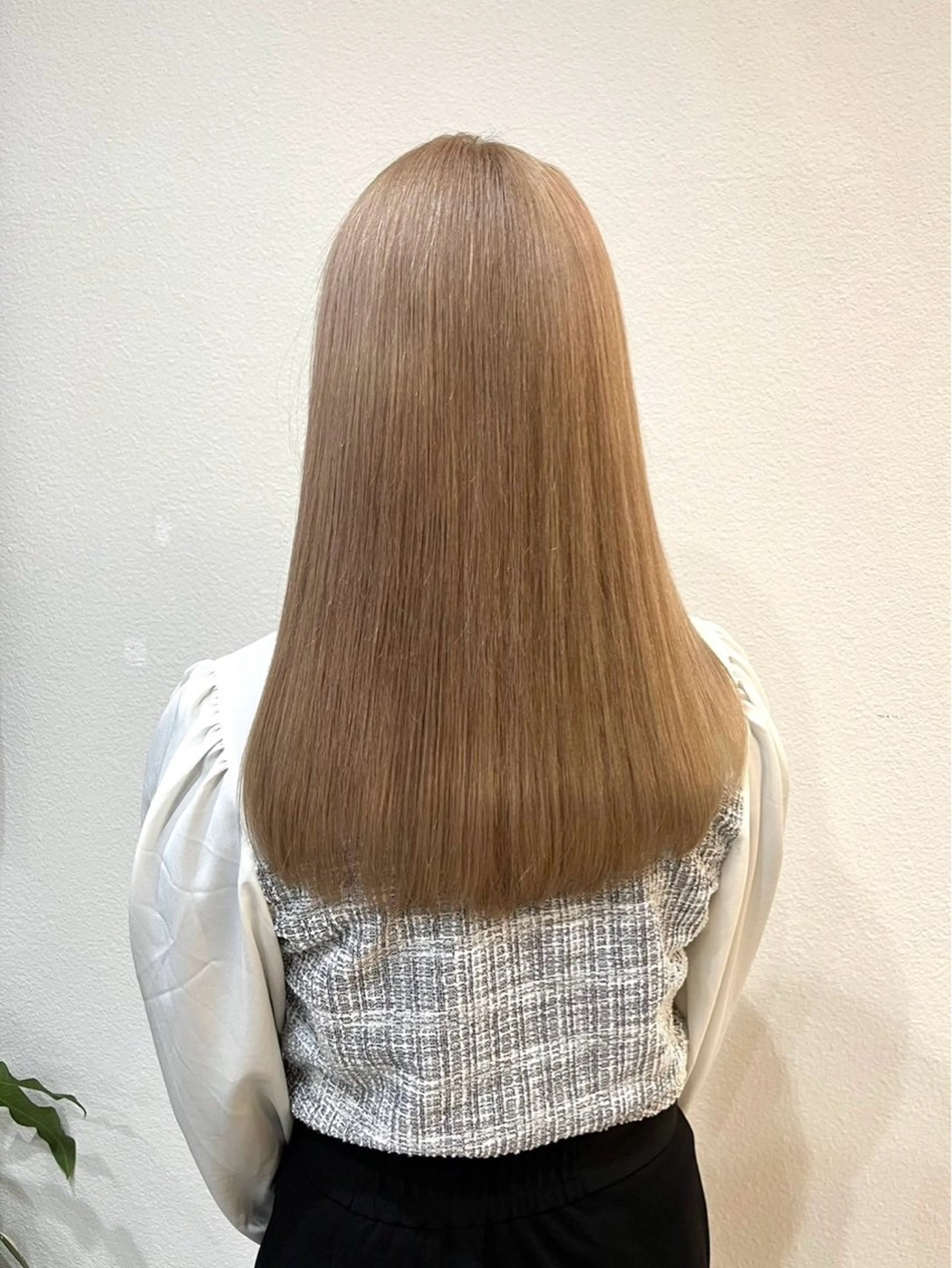 セミロング カラー カット ヘアカラー トリートメント ハイトーン/ウルフ/ レイヤー/Asukaのヘアスタイル