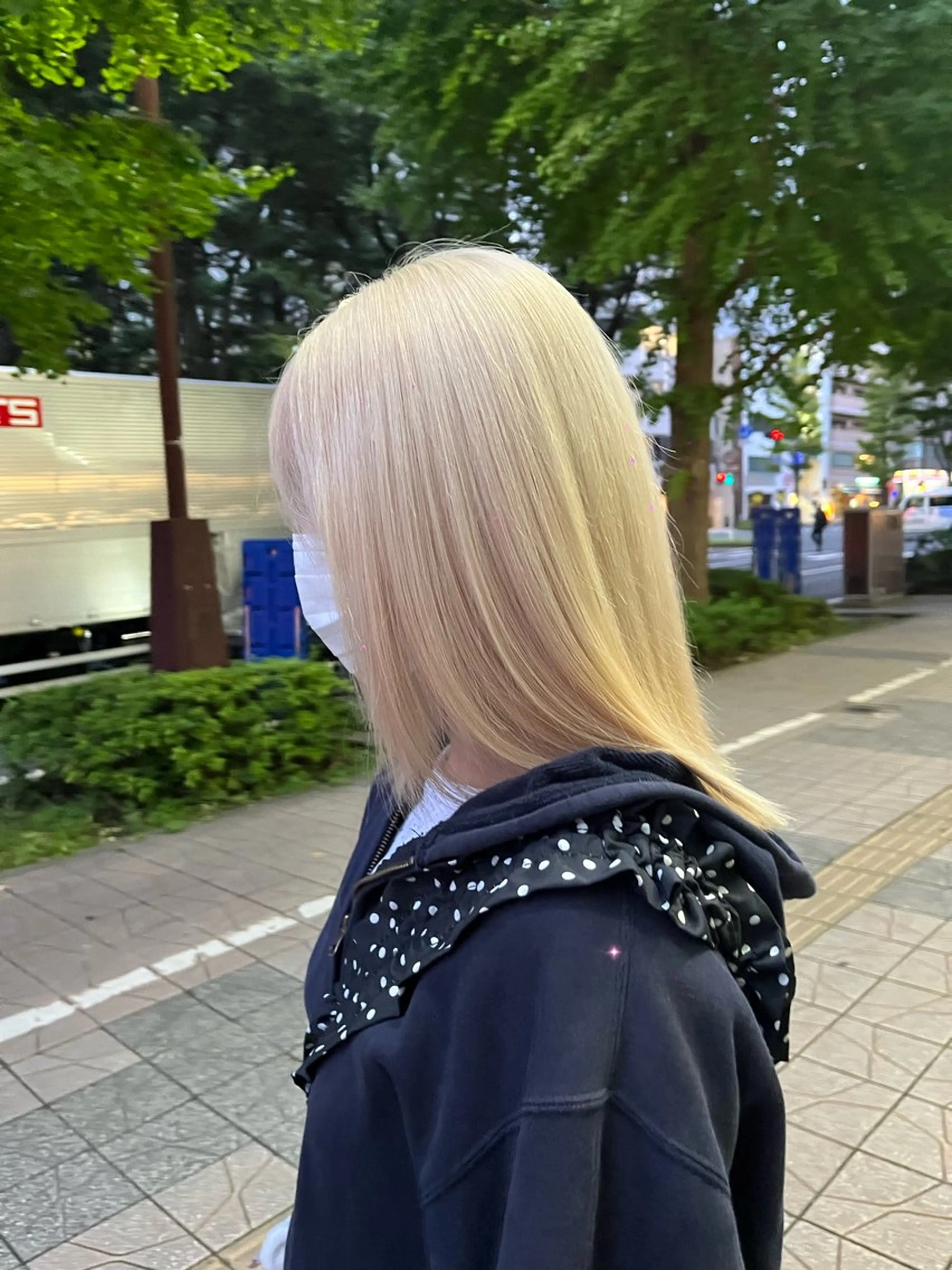 ショート カット ヘアカラー W所属・ko toのヘアスタイル
