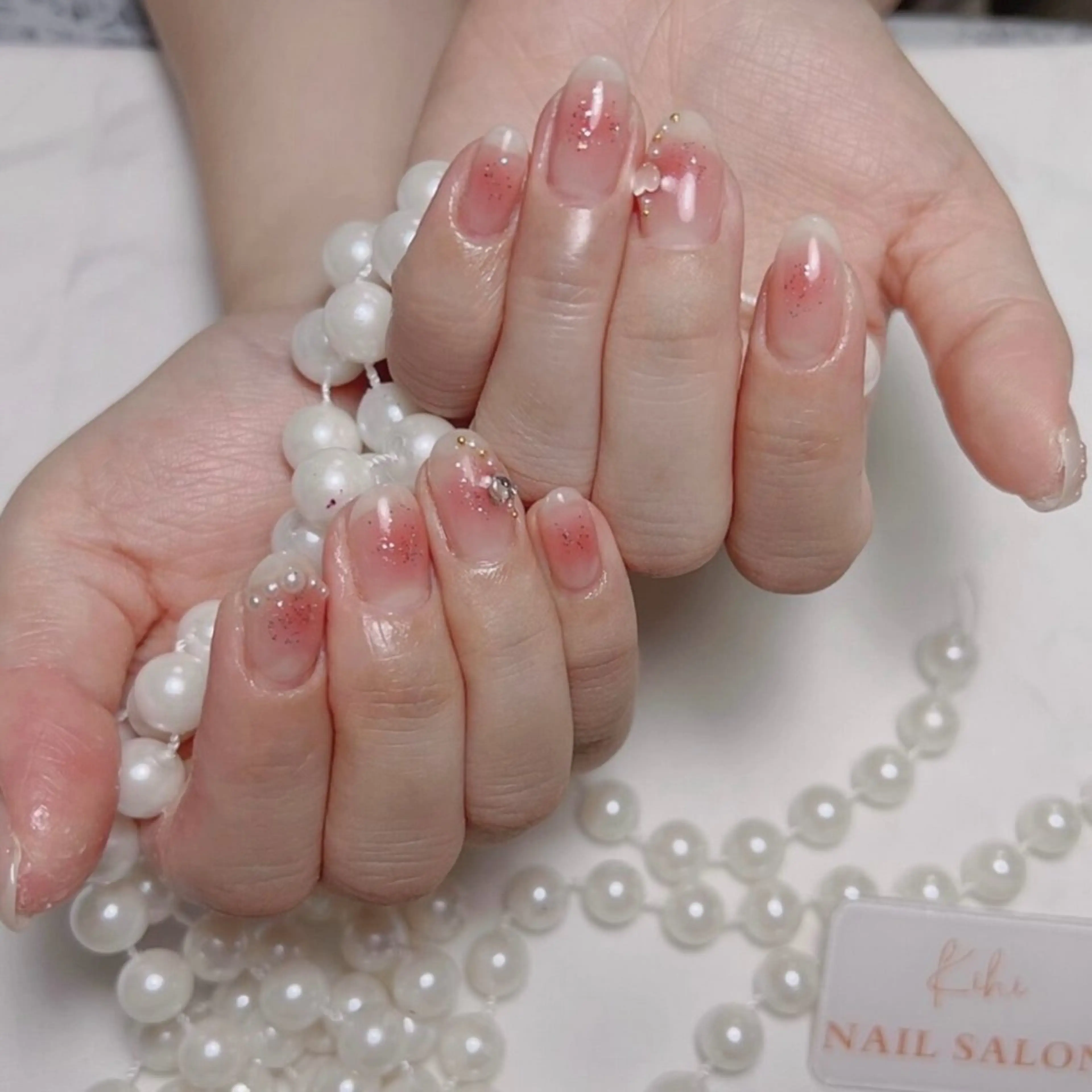 ネイル アートネイル フレンチネイル ジェルネイル グラデーション 韓国ネイル ハンドネイル ハンドケア さくら💮💮 【オフ無料】のネイルデザイン