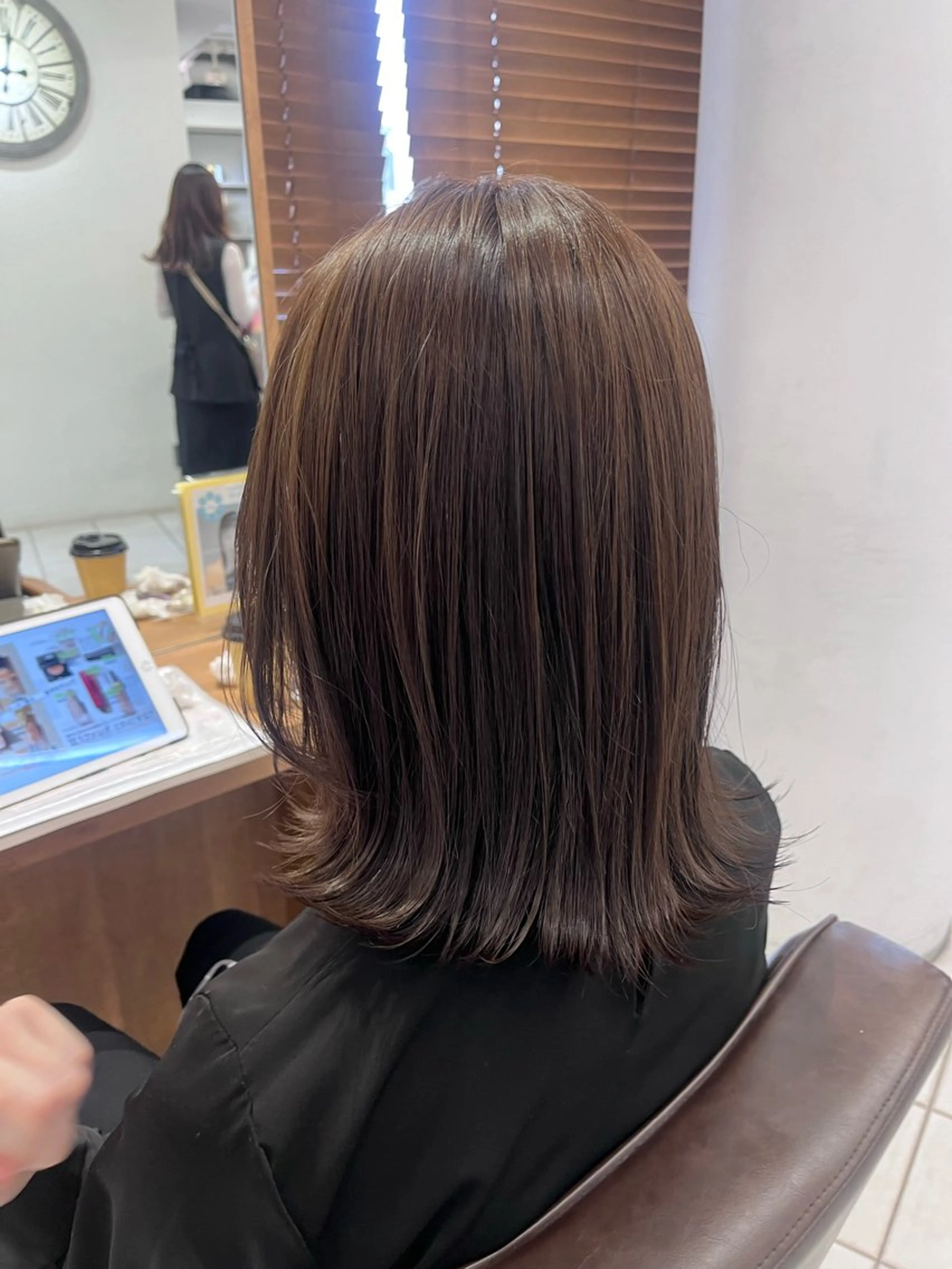 ミディアム 吉田 美優のヘアスタイル