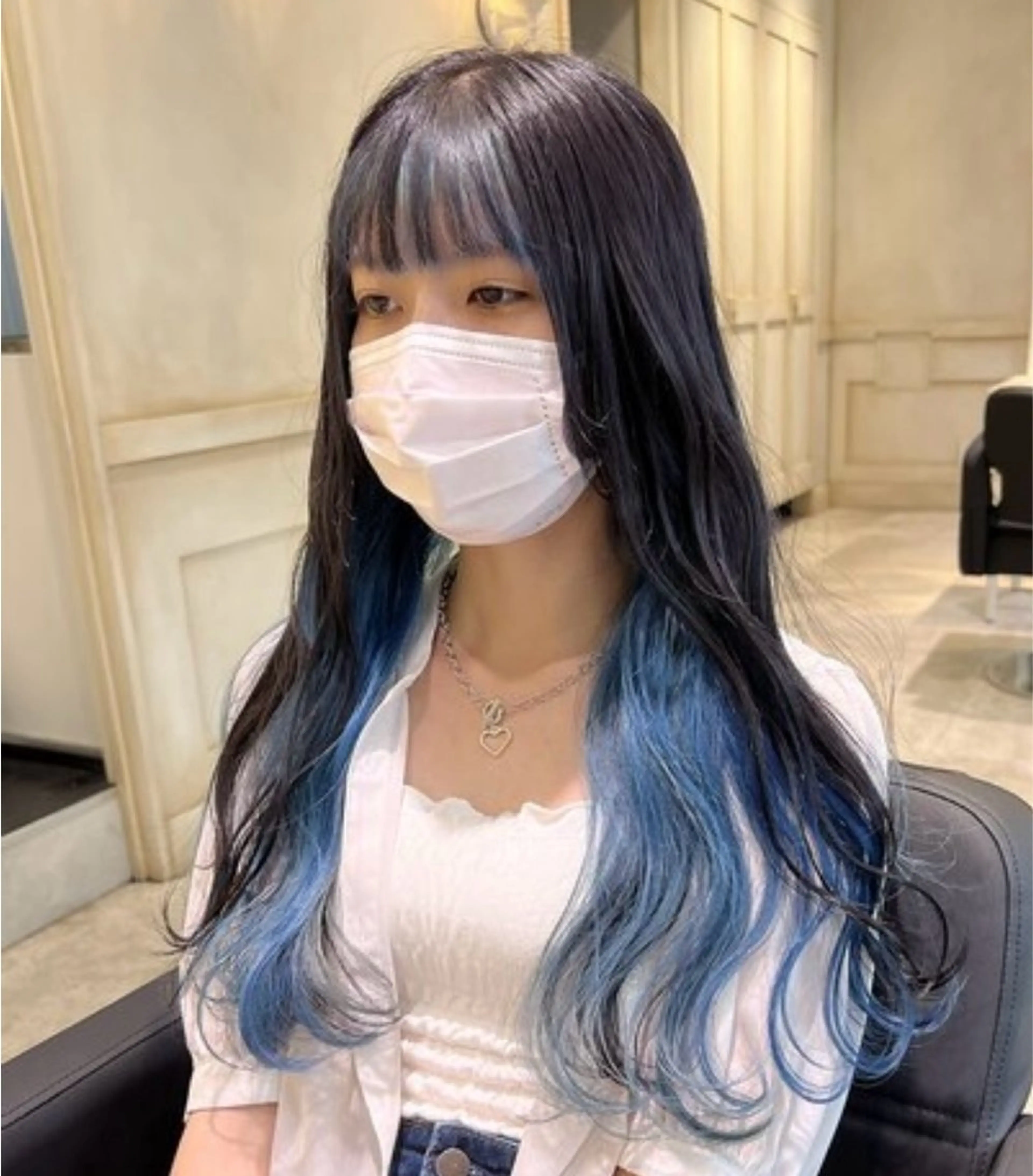 ロング カラー ブリーチ インナーカラー シルバー ロング ヘアカラー トリートメント 🦋ブリーチ/カラー 専門Aya💖のヘアスタイル