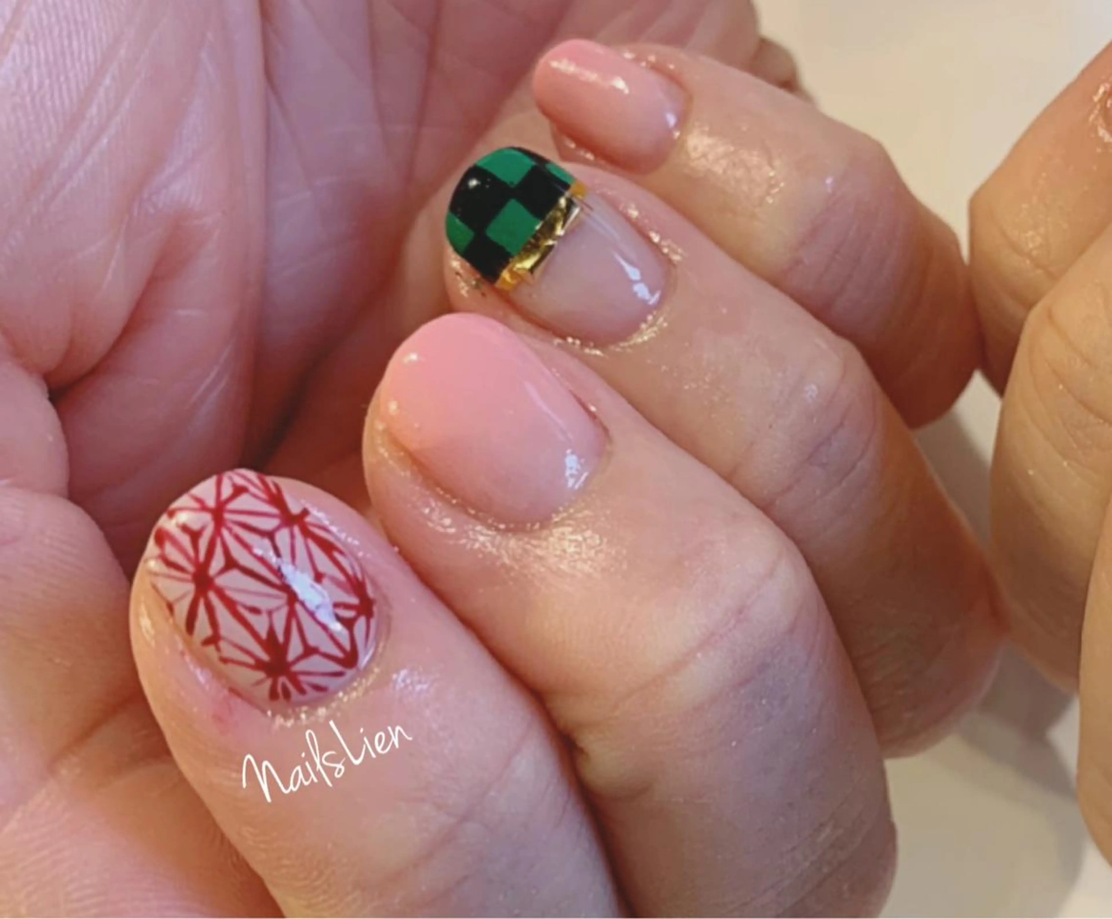 ネイル 冬ネイル クリスマス studio e n / RiNのネイルデザイン