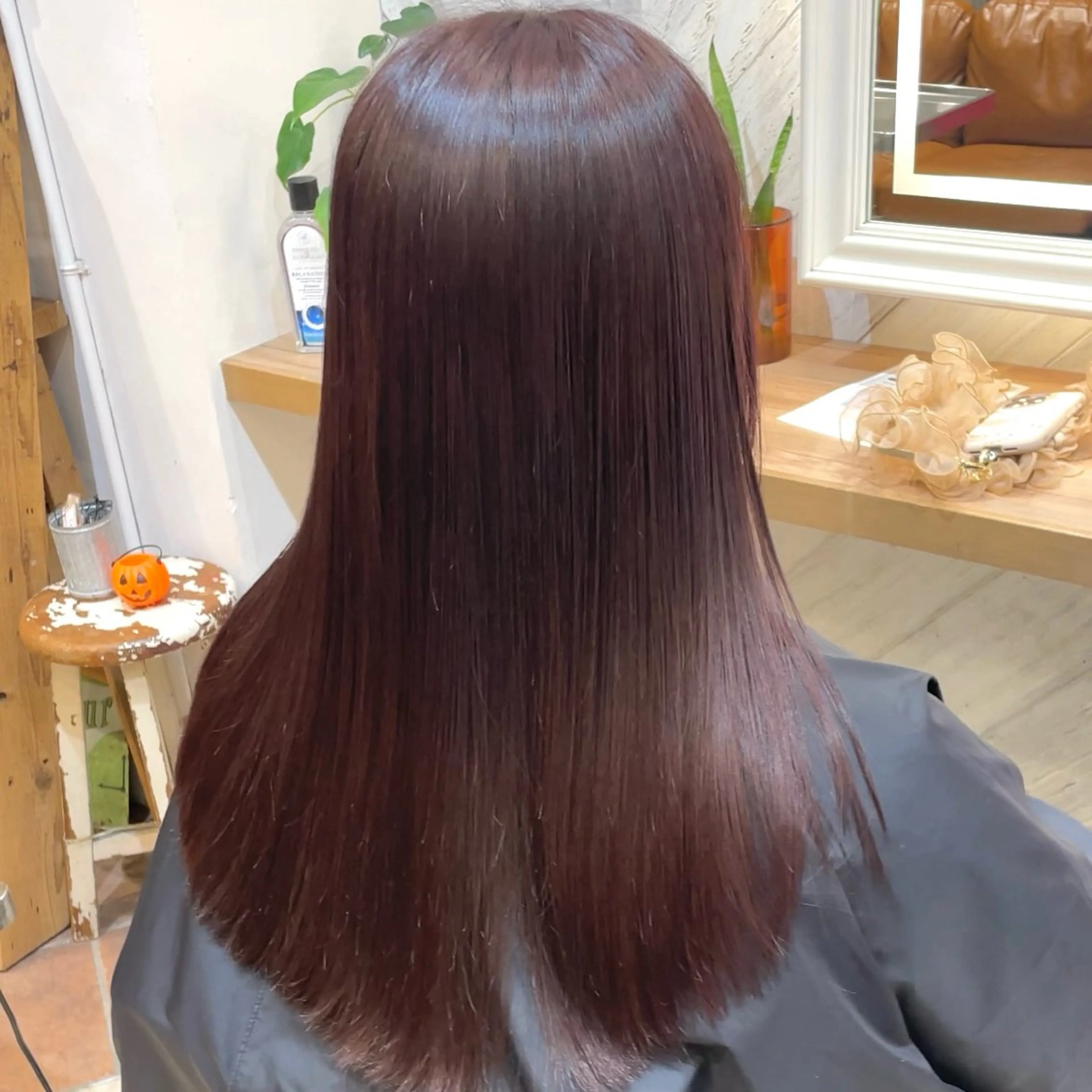 セミロング カラー ピンクカラー ヘアカラー 横浜パーマ🌐 暖色カラー🍒もえかのヘアスタイル