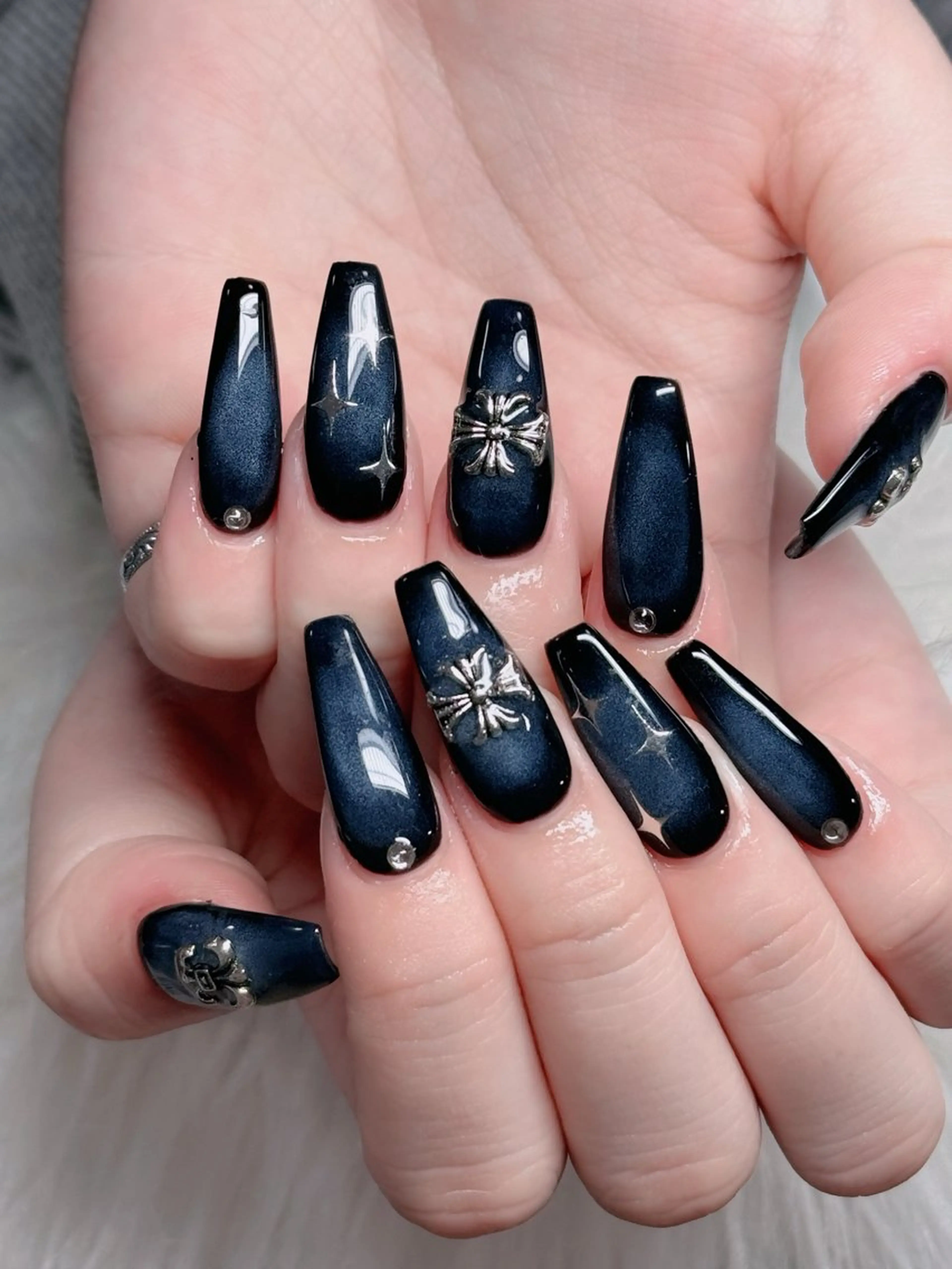 ネイル フレンチネイル ジェルネイル ガラスフレンチ ハロウィン ハート ハンドネイル H.baby Nail Salonのネイルデザイン