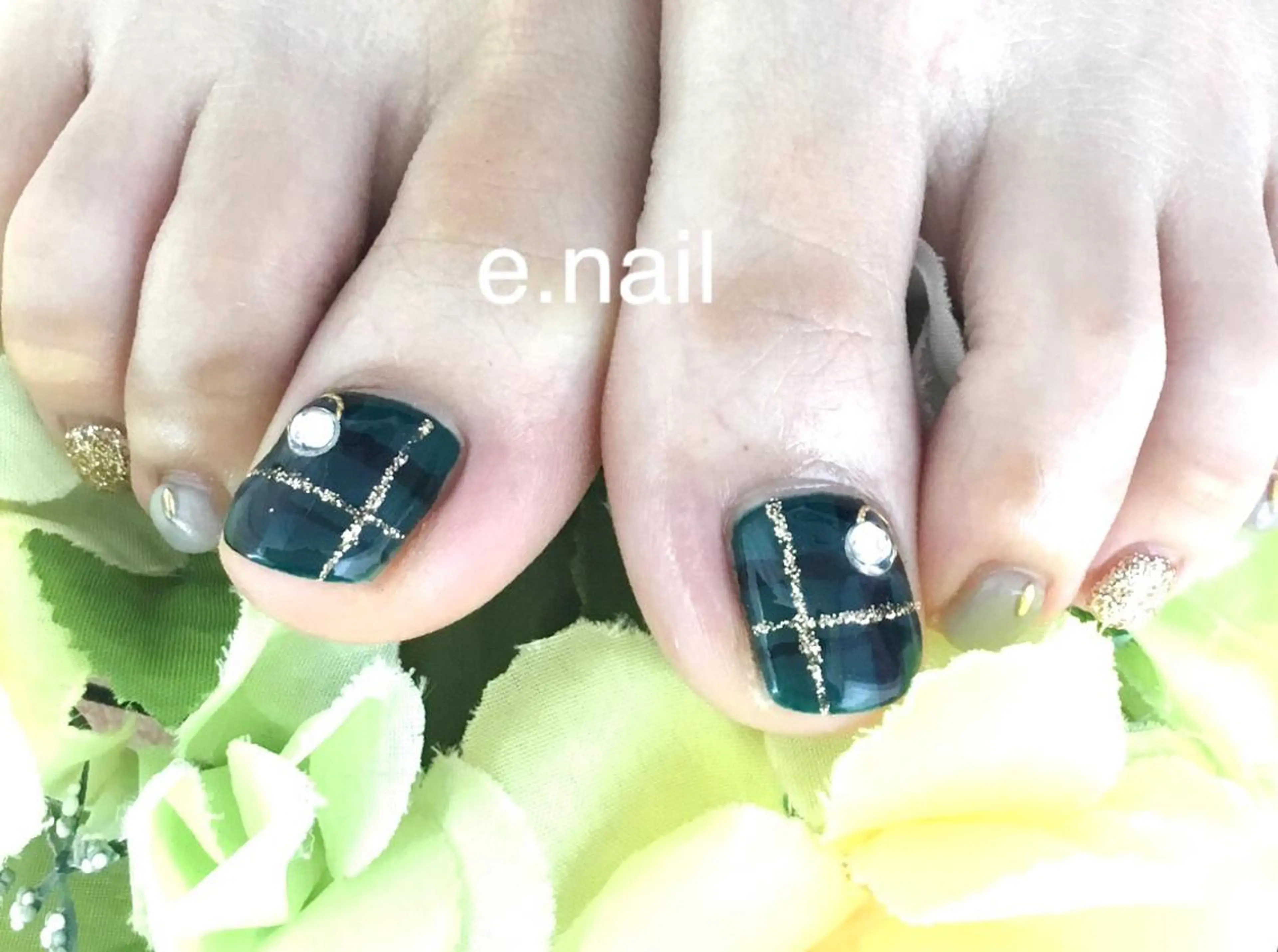 ネイル e.nail所属・和賀井 恵理のネイルデザイン