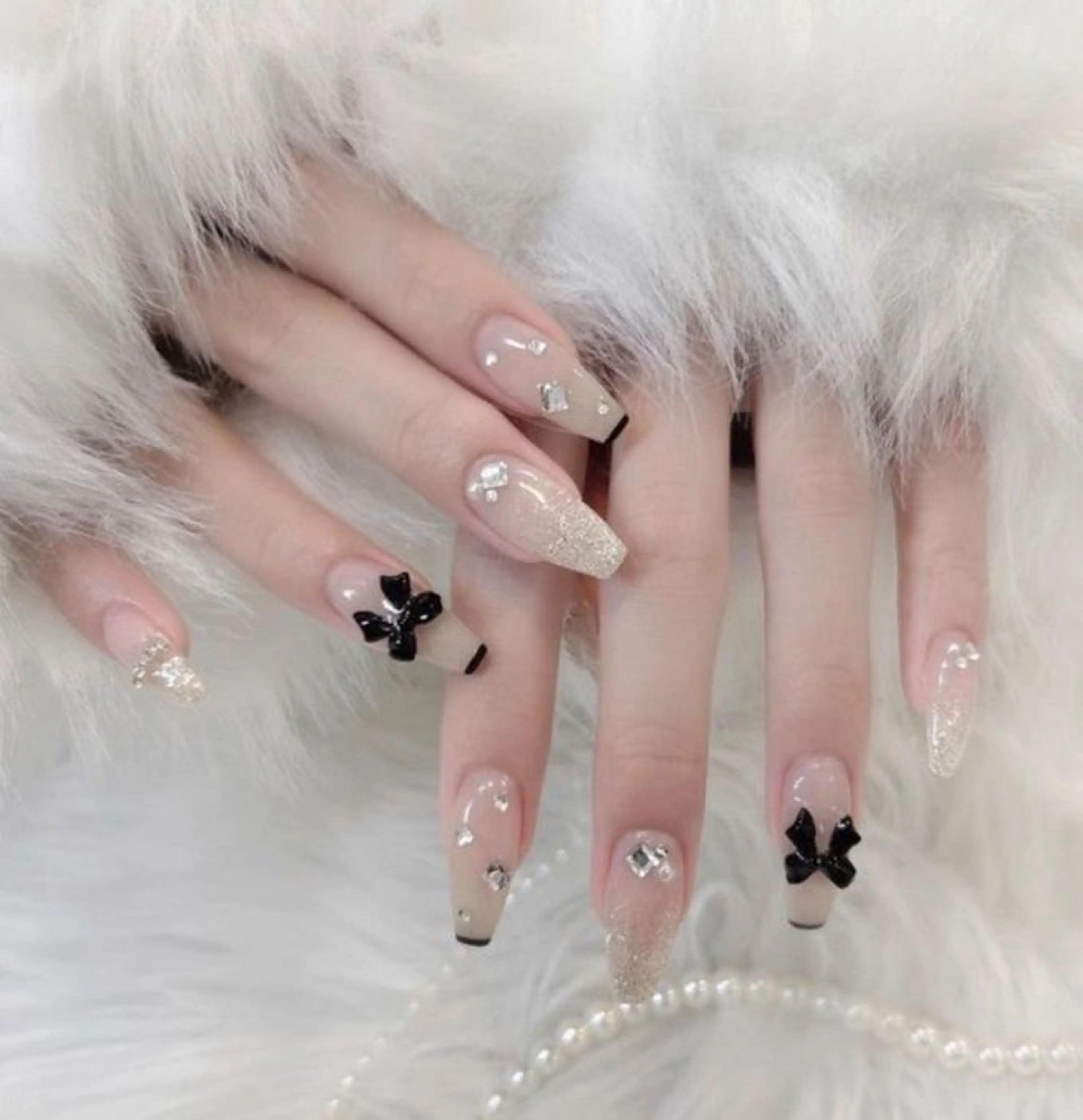 ネイル オーロラネイル チークネイル 長さ出し フットネイル フレンチネイル ハンドネイル Lee Nailsのネイルデザイン