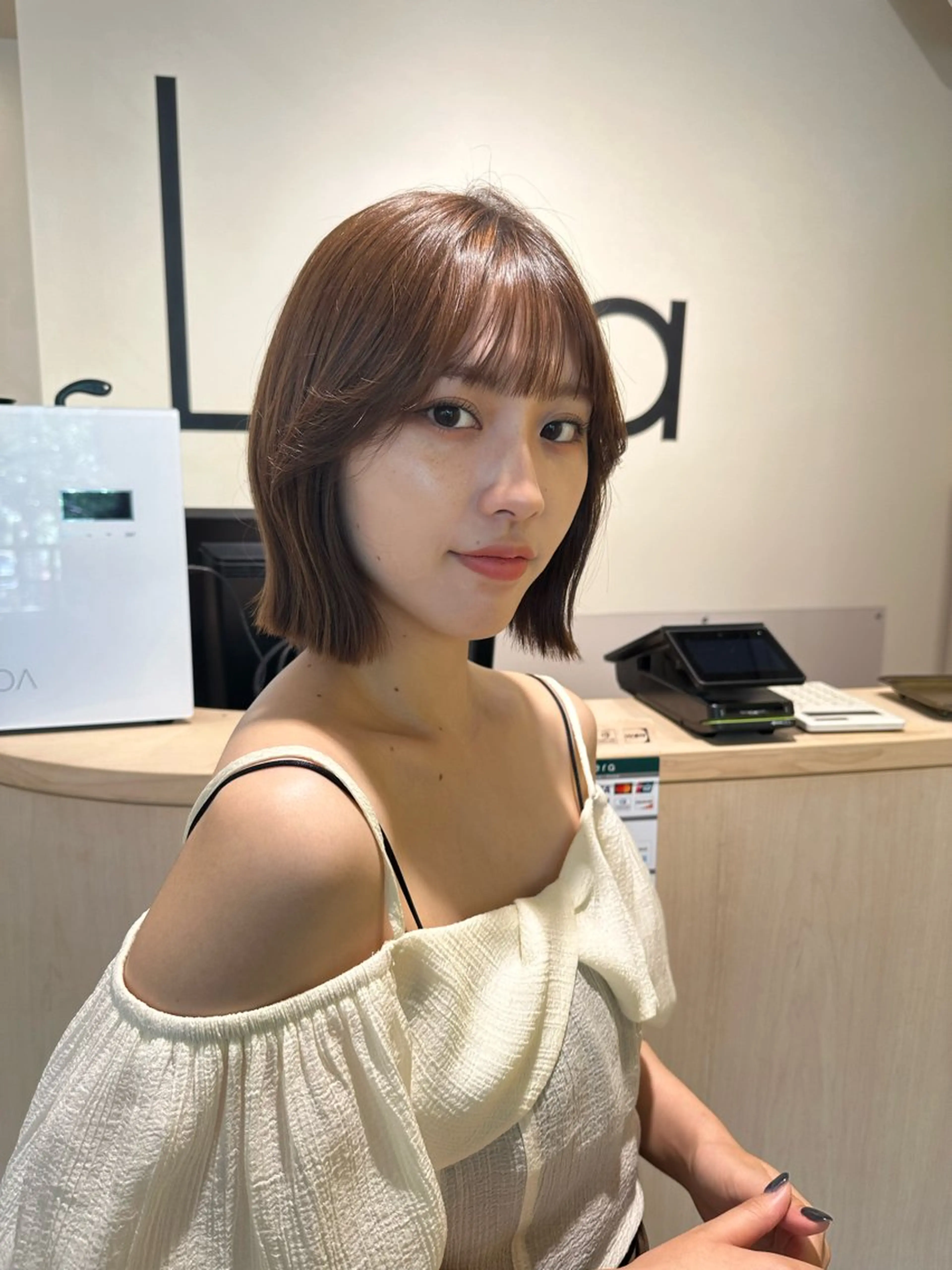 ショート 切りっぱなしボブ ボブ くびれヘア 韓国風ヘア raika .のヘアスタイル