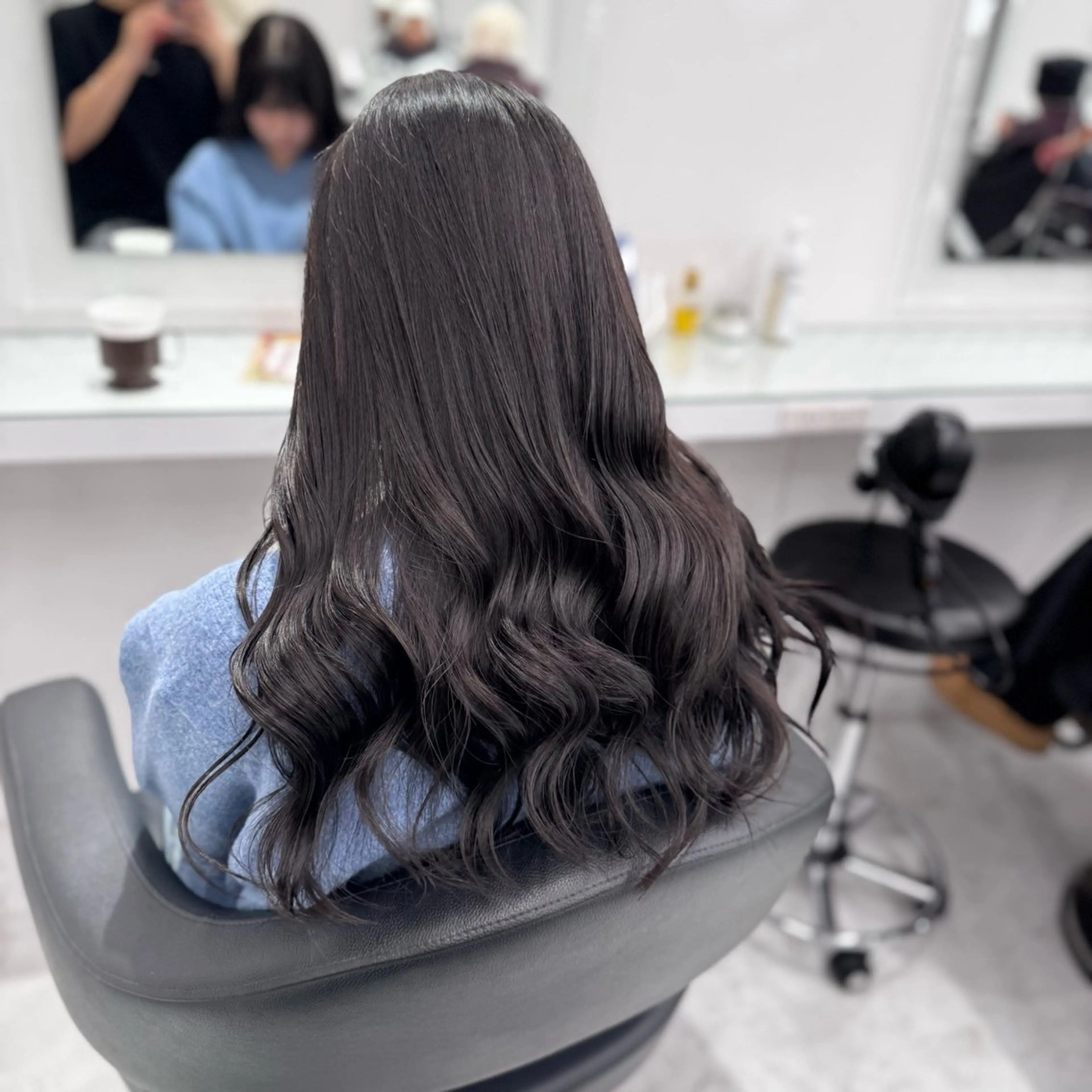 カラー 透け上品ハイトーン 職人ゆうと🤍のヘアスタイル