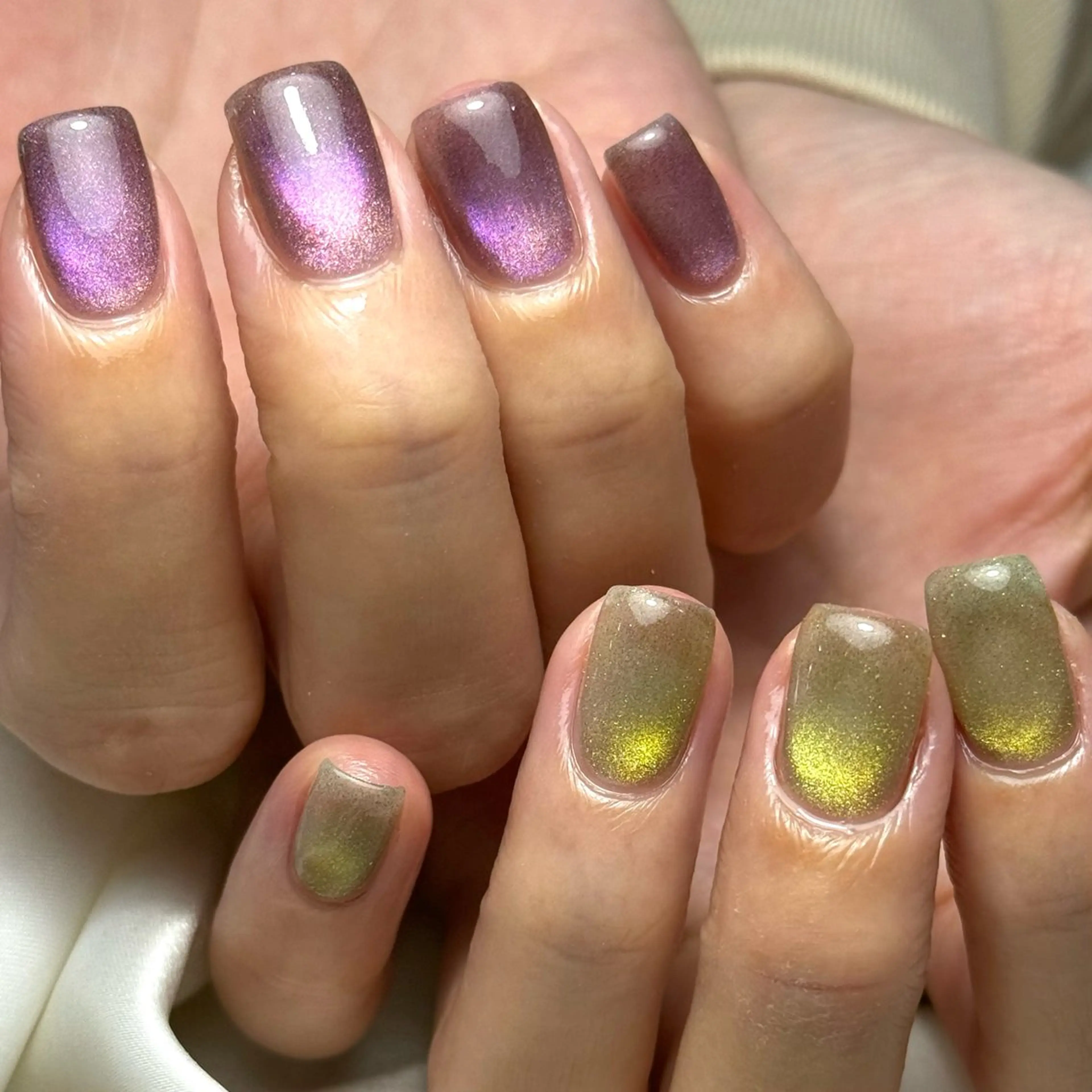 ネイル グリーン ハロウィン マグネットネイル パープル ハンドネイル Ray nail natsu🎀のネイルデザイン