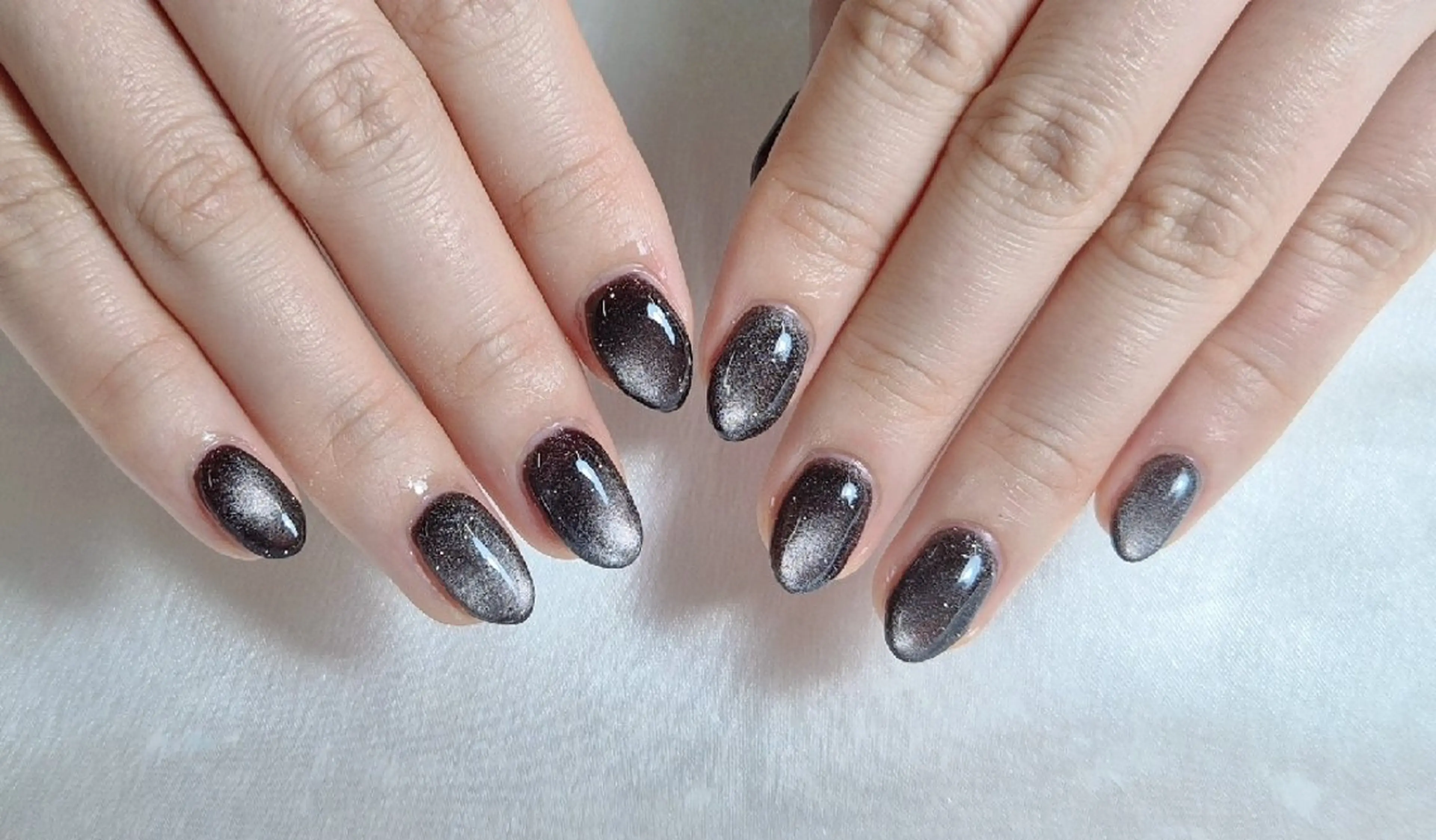 ネイル ハンドネイル LR.ONE リナのネイルデザイン