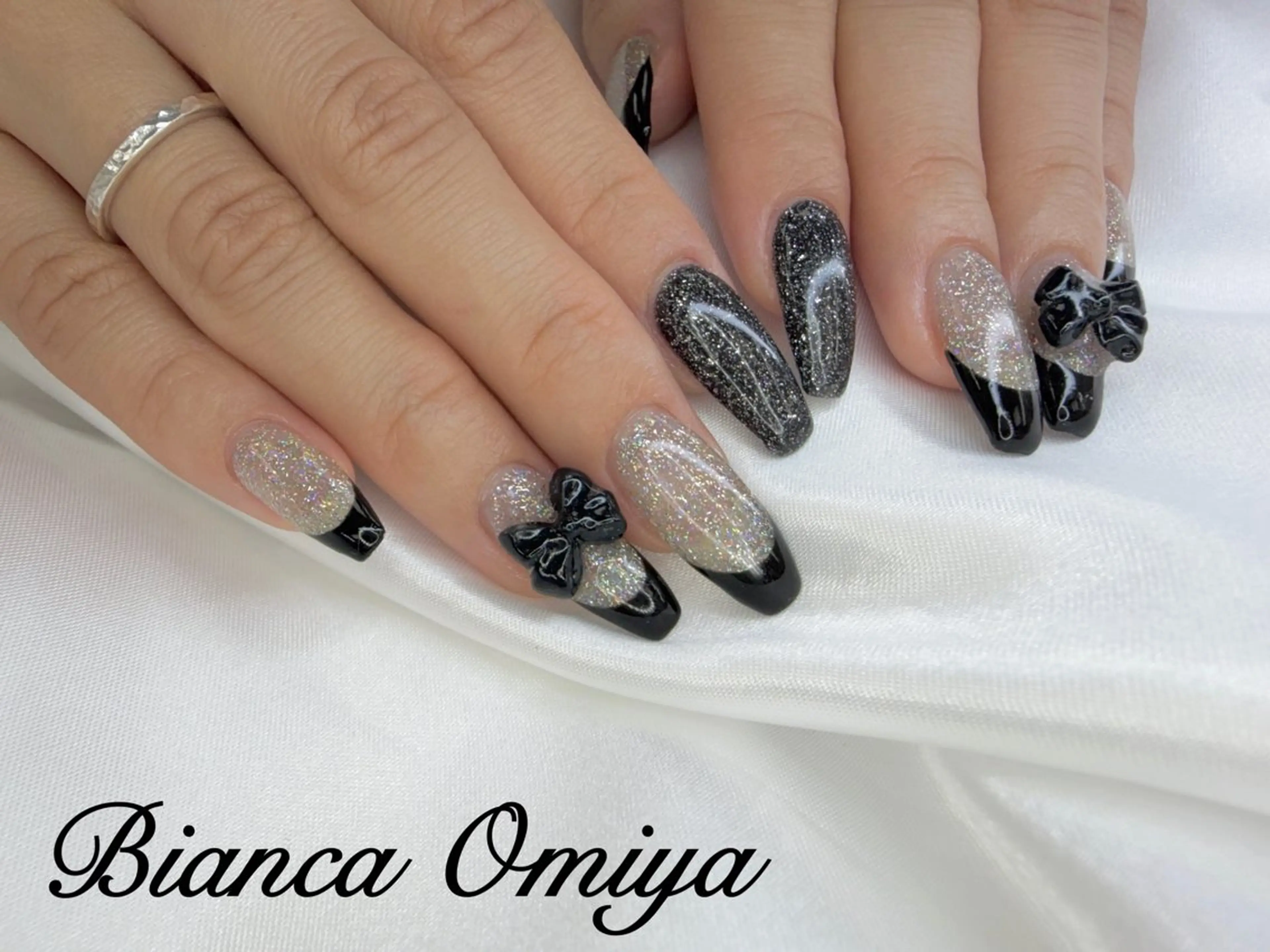 ネイル フラッシュネイル フレンチネイル ジェルネイル グラデーション マグネットネイル ハンドネイル 岩松 沙耶のネイルデザイン