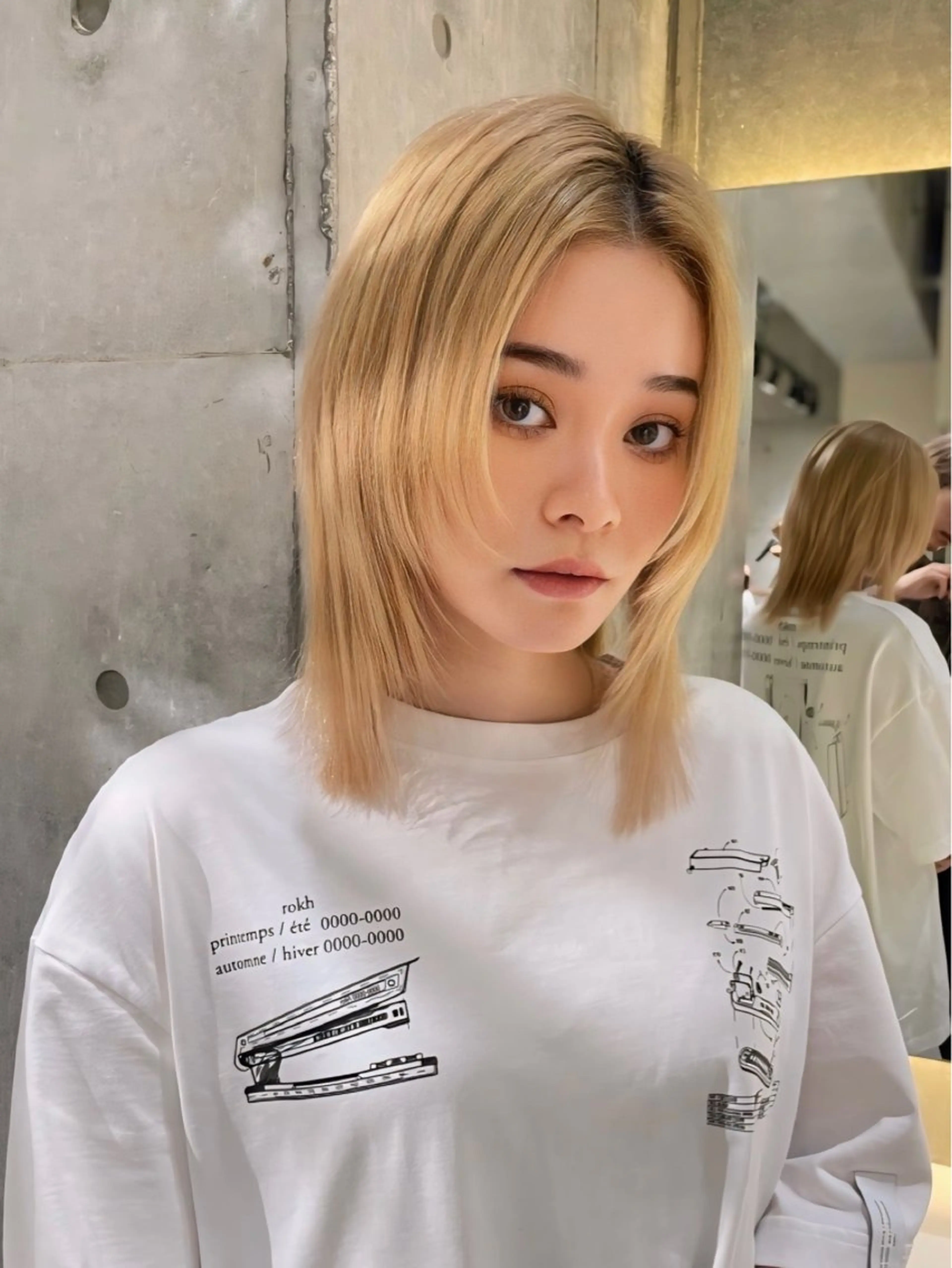 ミディアム ヘアカラー トリートメント ハイトーンヘア れおん🌙のヘアスタイル